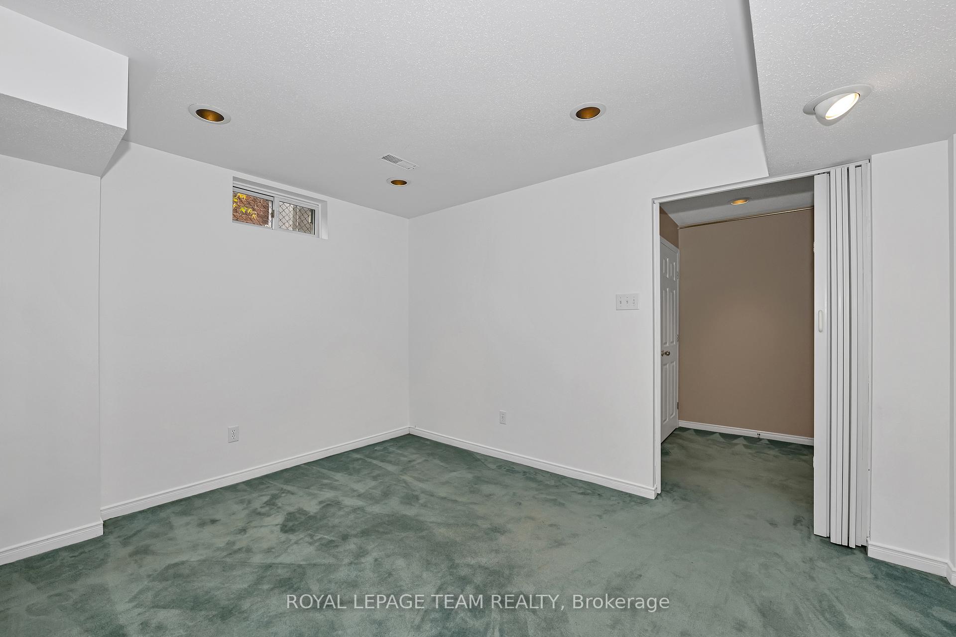 Photo 28 of 15 Sherring Crescent, Ottawa, Kanata - Kanata Lakes/Heritage Hills — HOMEH