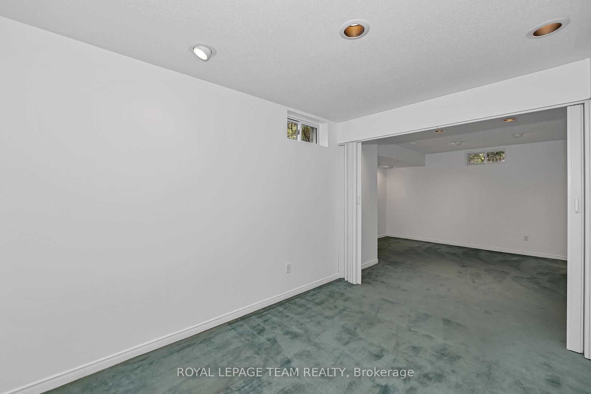 Photo 29 of 15 Sherring Crescent, Ottawa, Kanata - Kanata Lakes/Heritage Hills — HOMEH