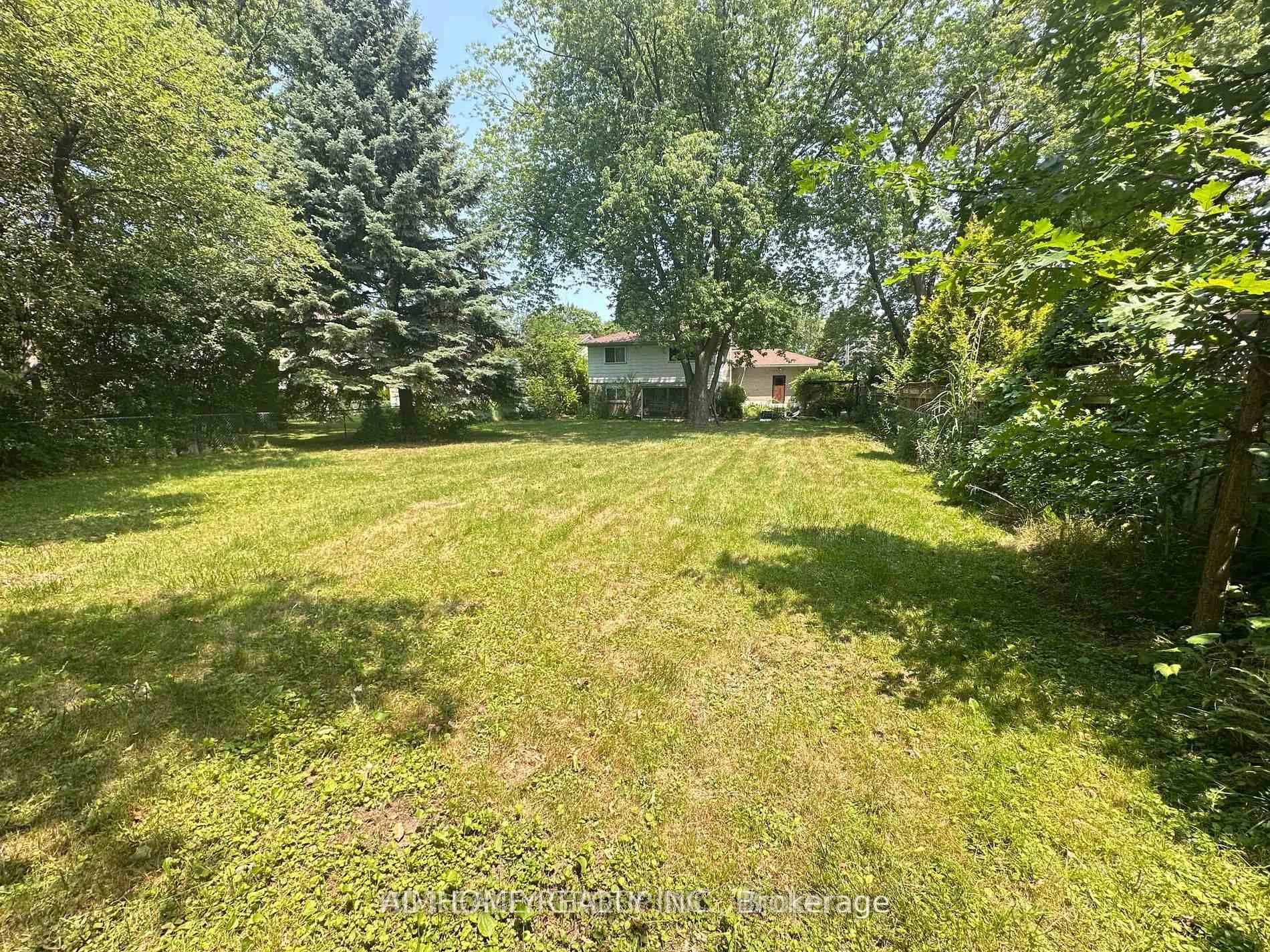 Photo 3 of 32 Sciberras Road, Markham, Unionville — HOMEH