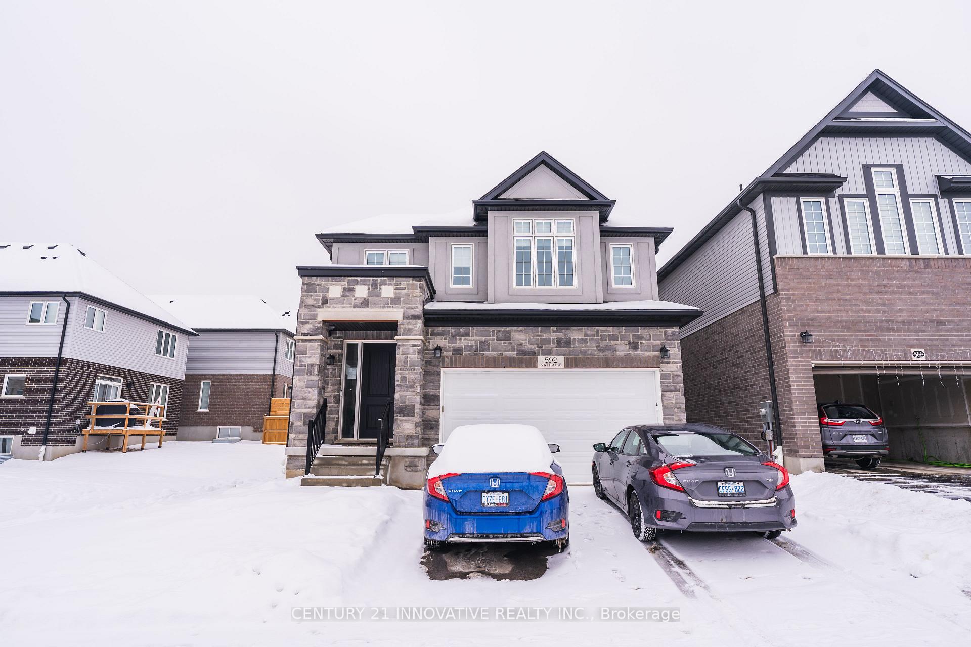 Front of Unit Main, 592 Nathalie Crescent