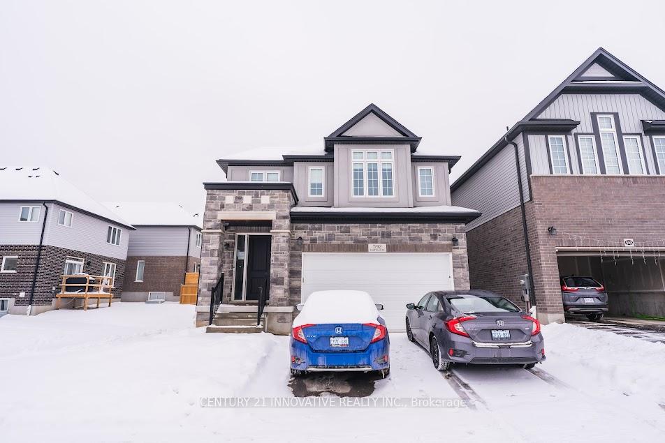 Front of 592 Nathalie Crescent