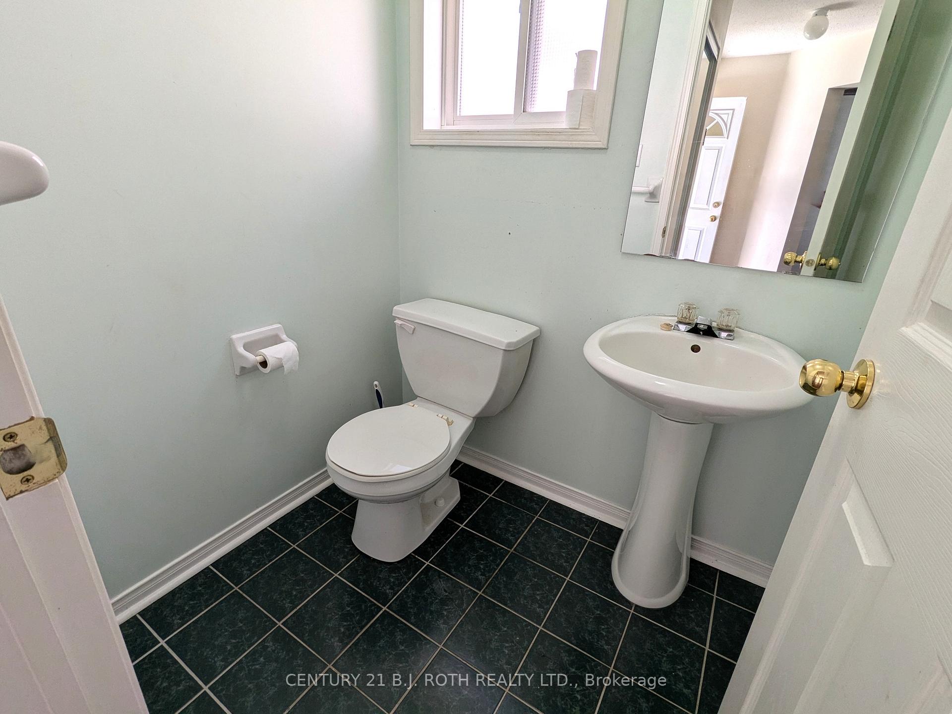 Photo 5 of 1122 Kensington Street, Innisfil, Alcona — HOMEH
