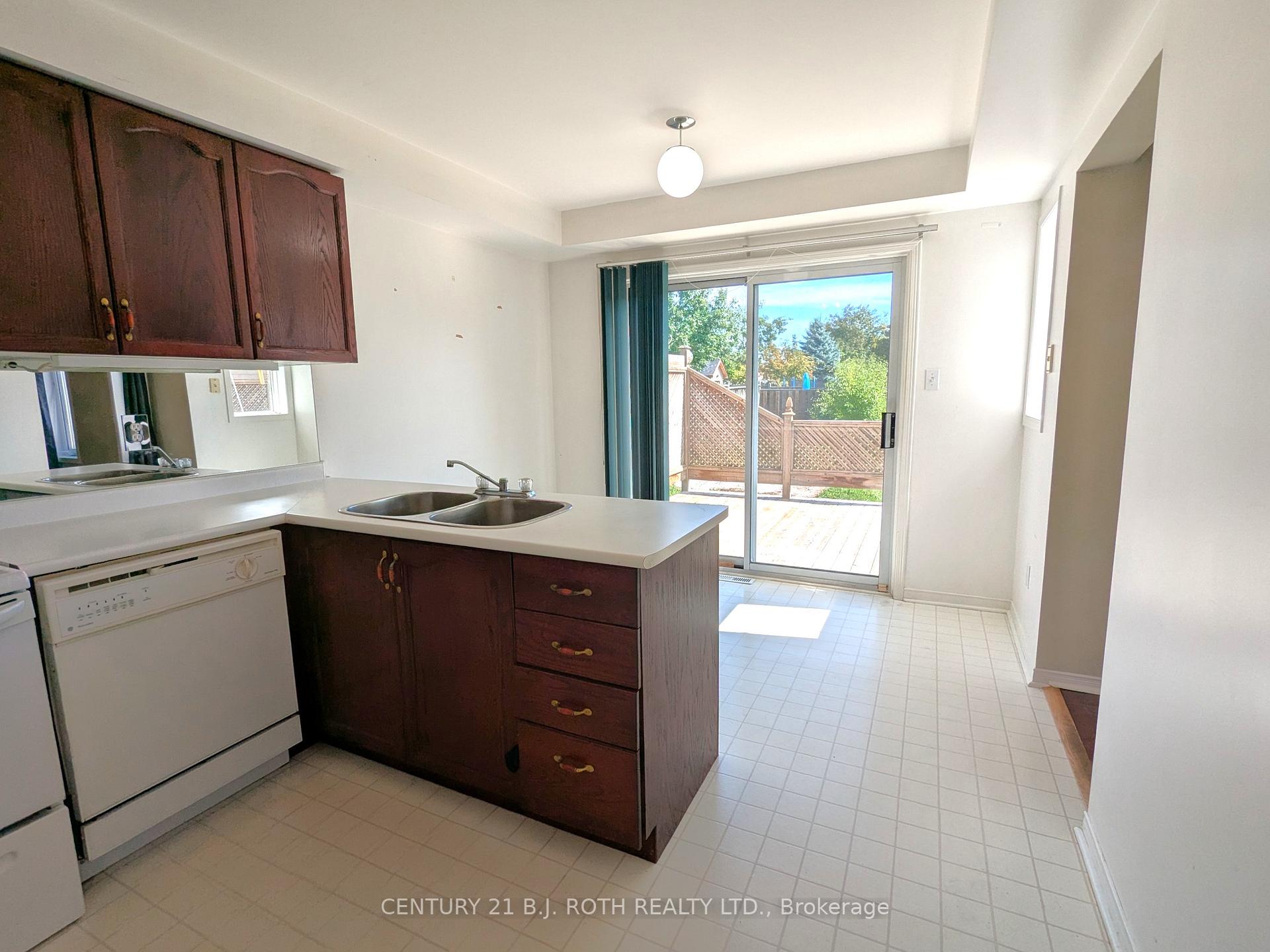 Photo 9 of 1122 Kensington Street, Innisfil, Alcona — HOMEH