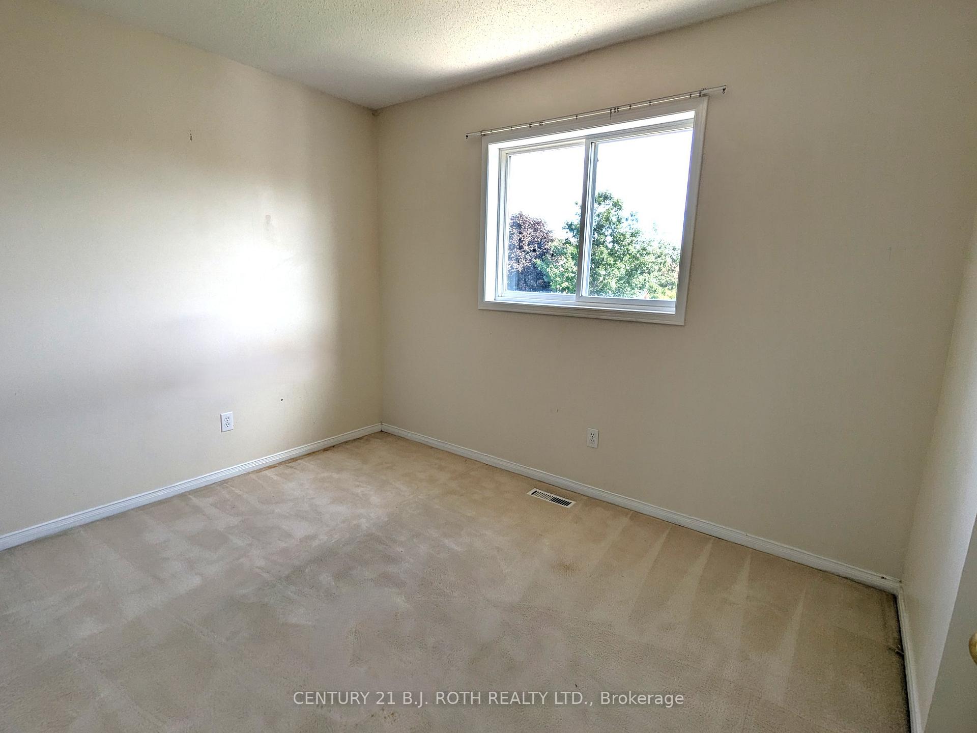 Photo 21 of 1122 Kensington Street, Innisfil, Alcona — HOMEH