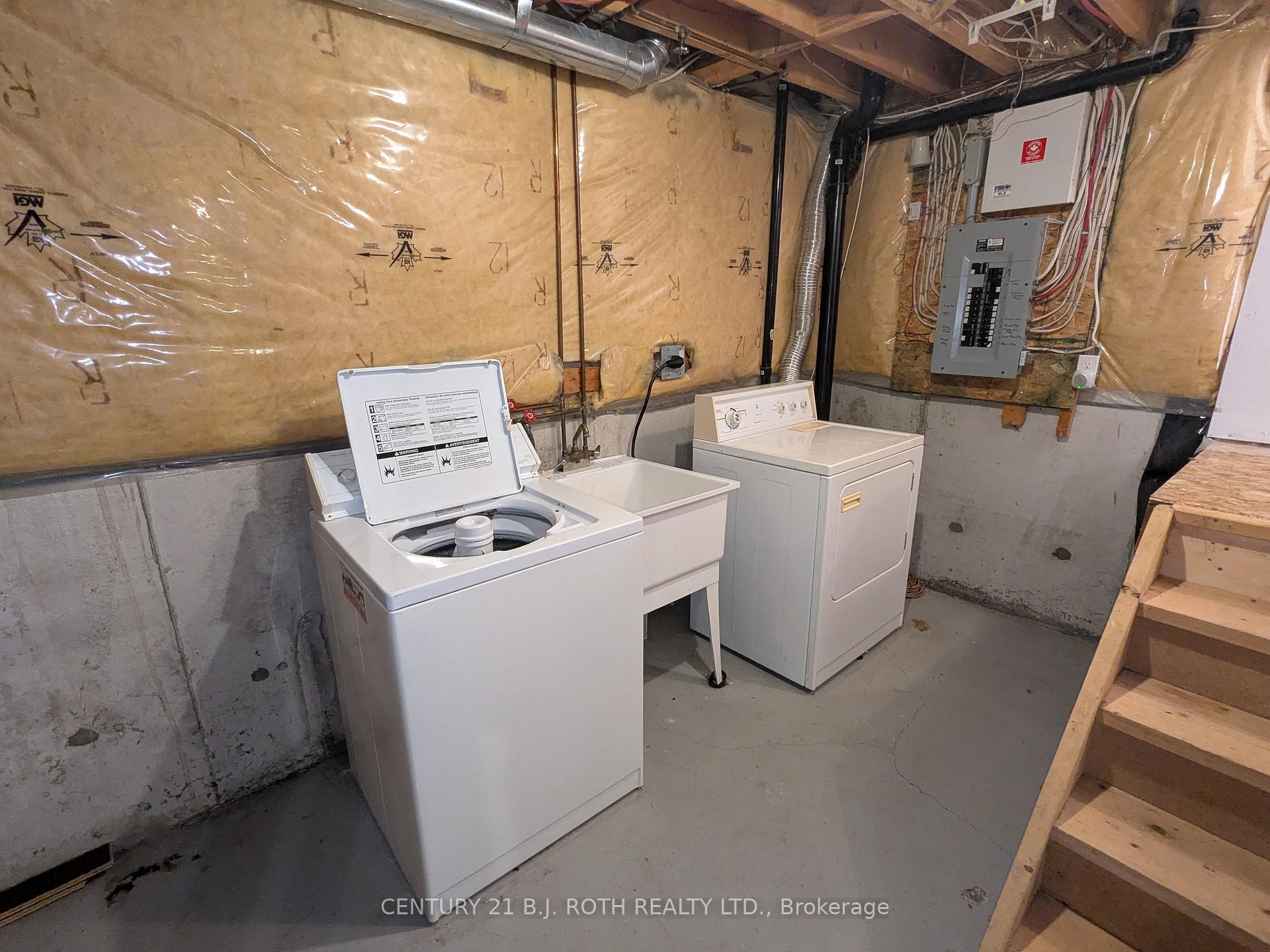 Photo 24 of 1122 Kensington Street, Innisfil, Alcona — HOMEH