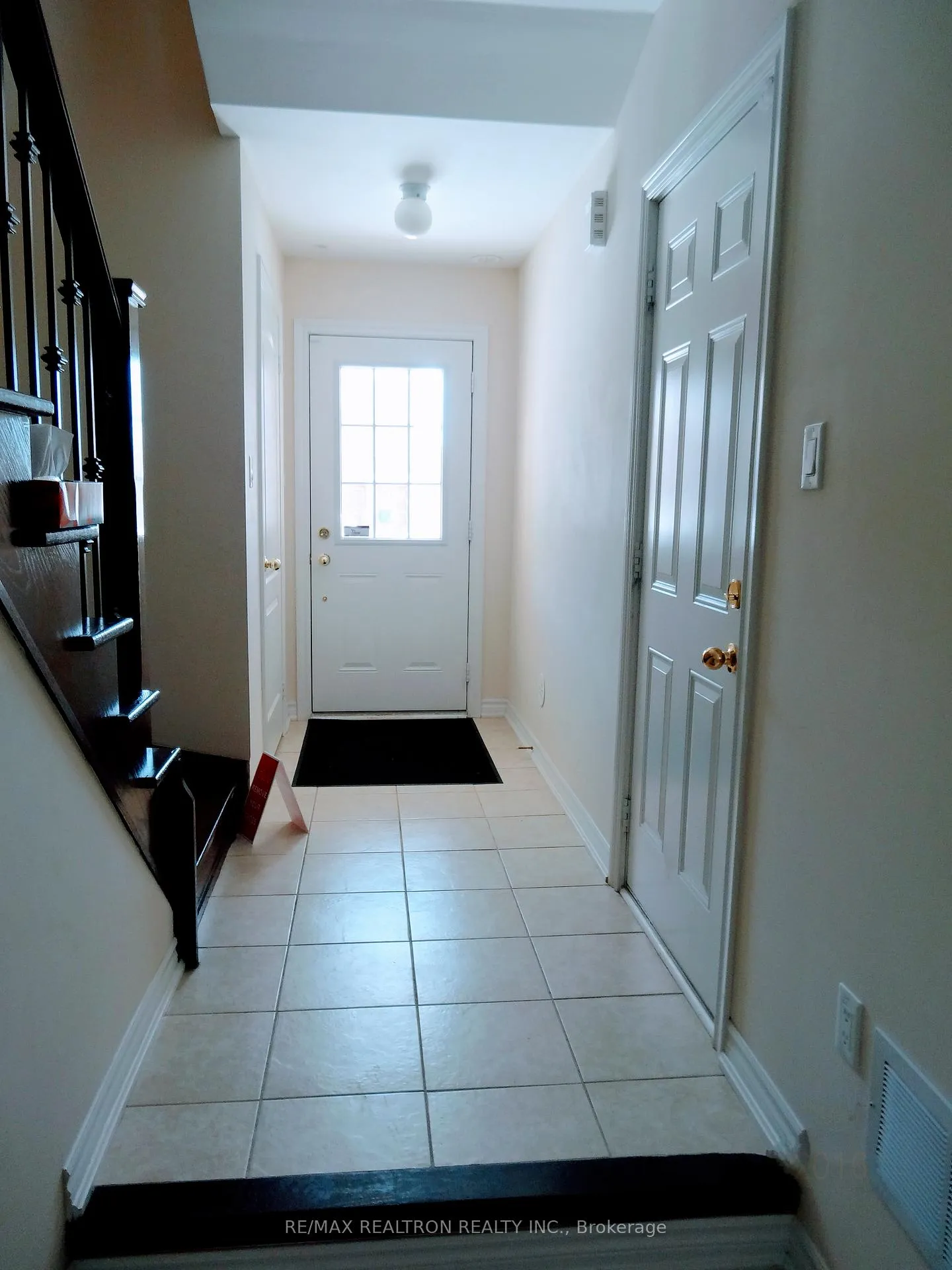 Photo 2 of 15 Cathedral High Street, Markham, Cathedraltown — HOMEH