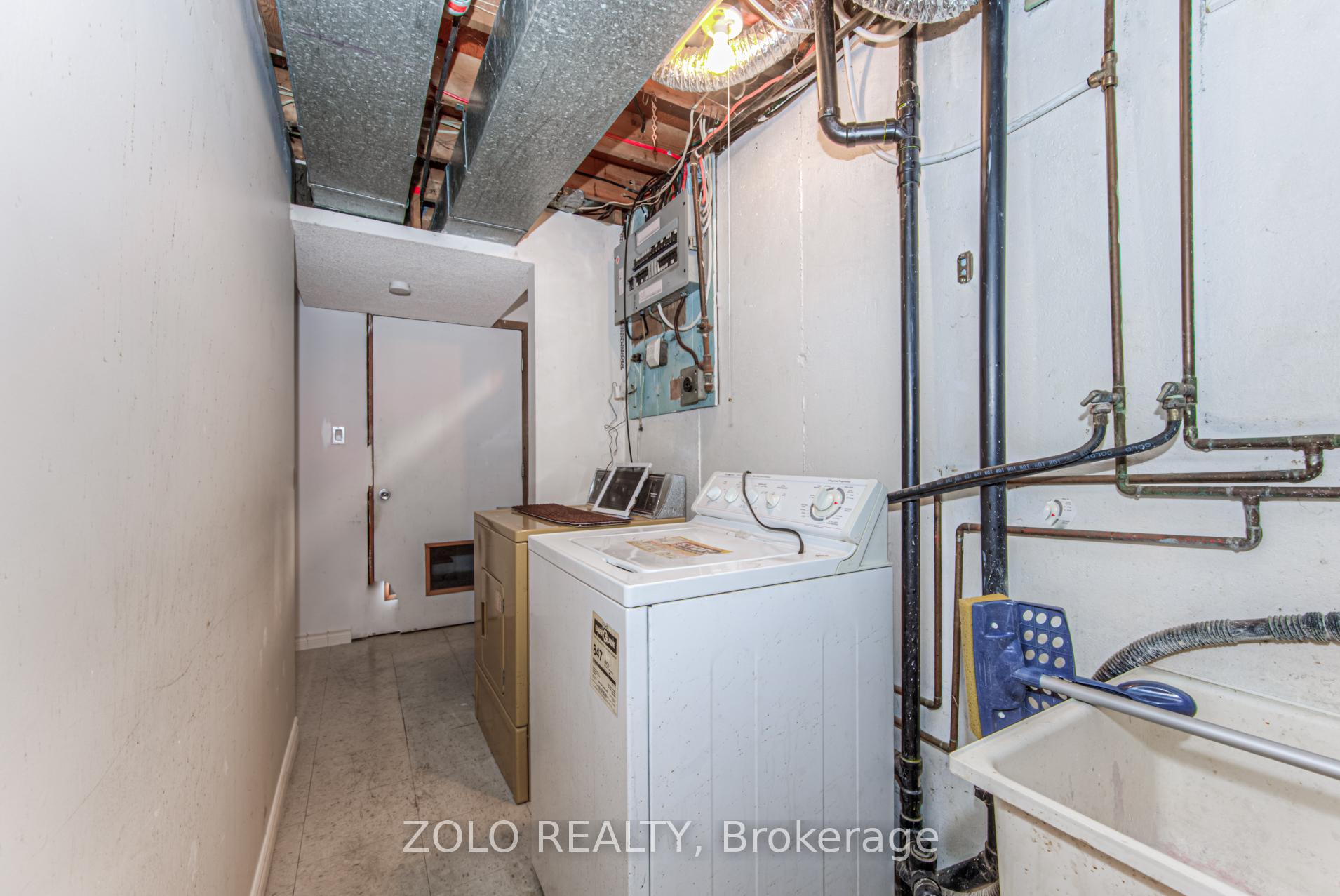 Photo 27 of 6 Dayman Court, Kitchener, Westmount - Kitchener — HOMEH