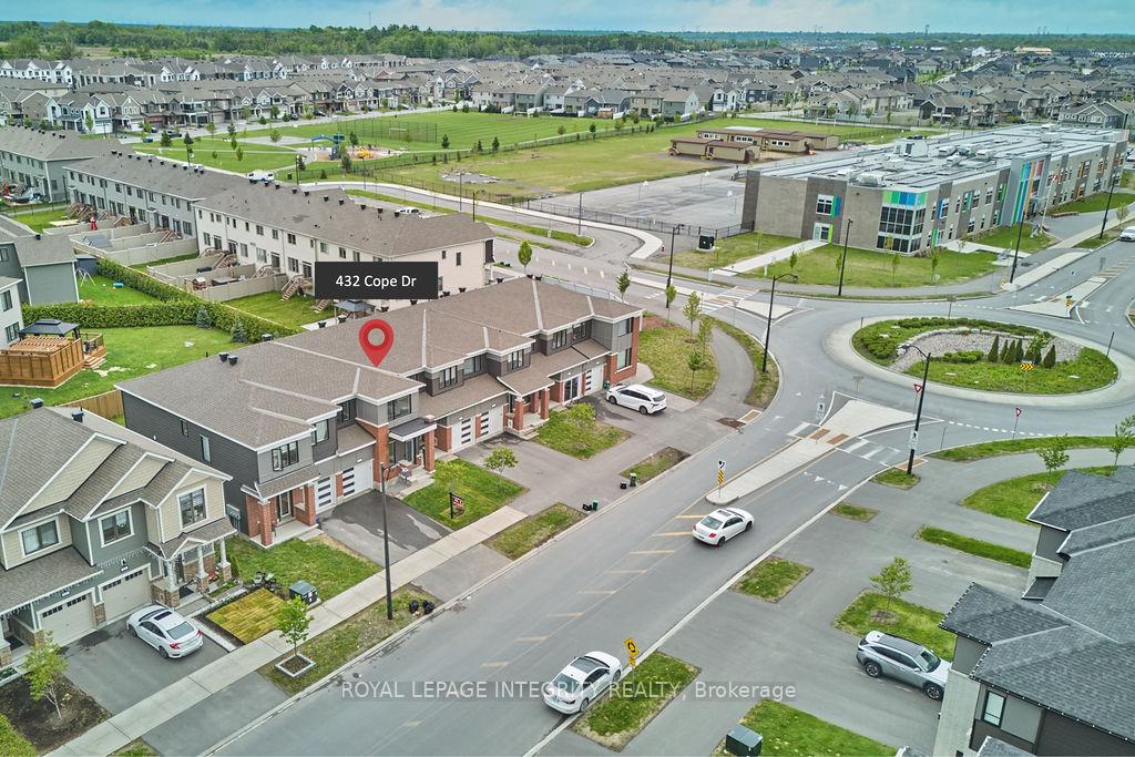 Photo 4 of 432 Cope Drive, Ottawa, Kanata - Emerald Meadows/Trailwest — HOMEH