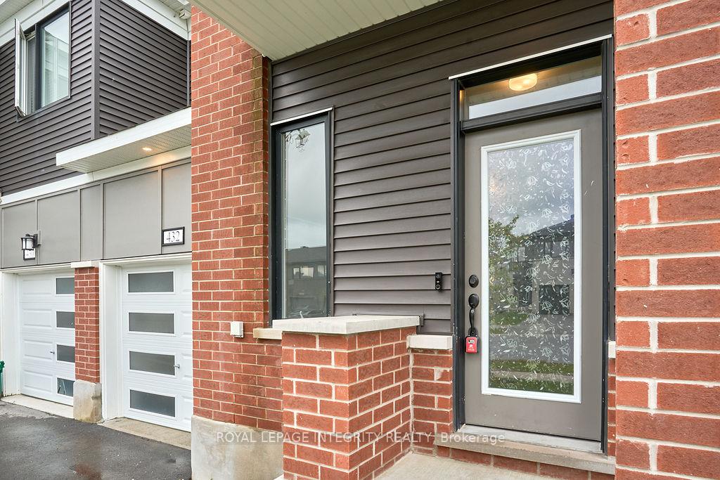 Photo 5 of 432 Cope Drive, Ottawa, Kanata - Emerald Meadows/Trailwest — HOMEH