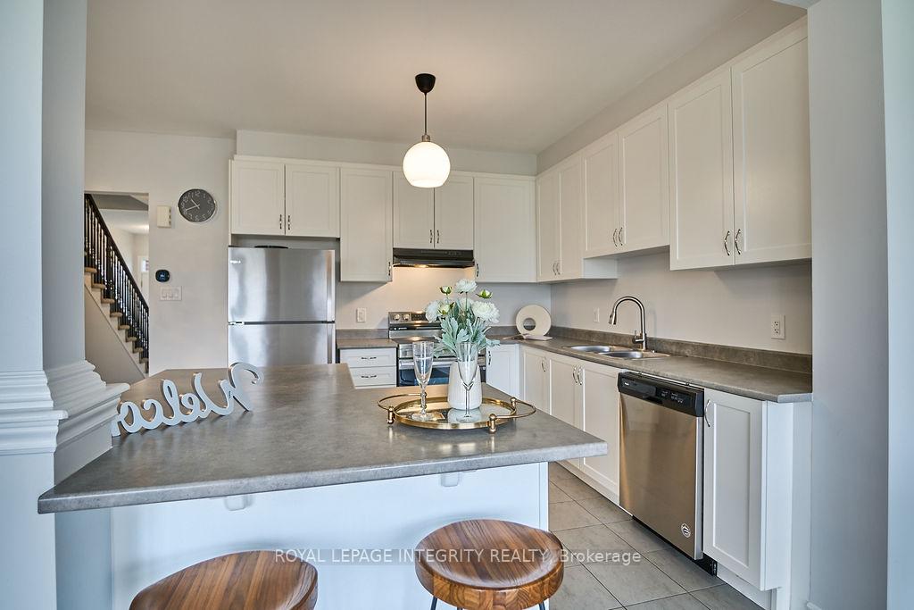 Photo 14 of 432 Cope Drive, Ottawa, Kanata - Emerald Meadows/Trailwest — HOMEH