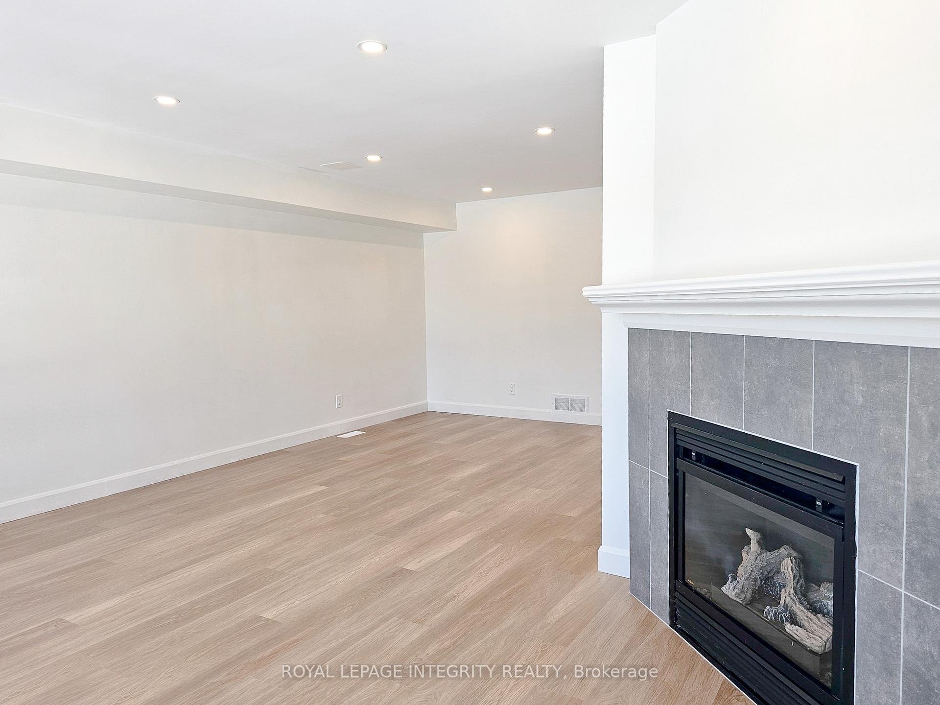 Photo 5 of Unit 219, 90 Edenvale Drive, Ottawa, Kanata - Beaverbrook — HOMEH