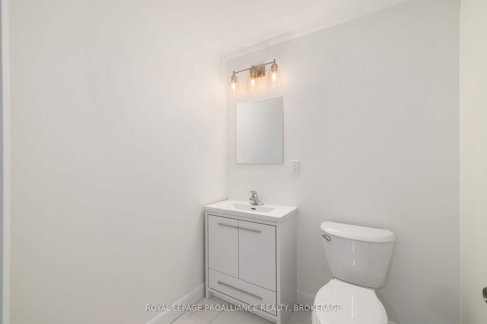 Photo 39 of 231 Superior Drive, Loyalist, Amherstview — HOMEH
