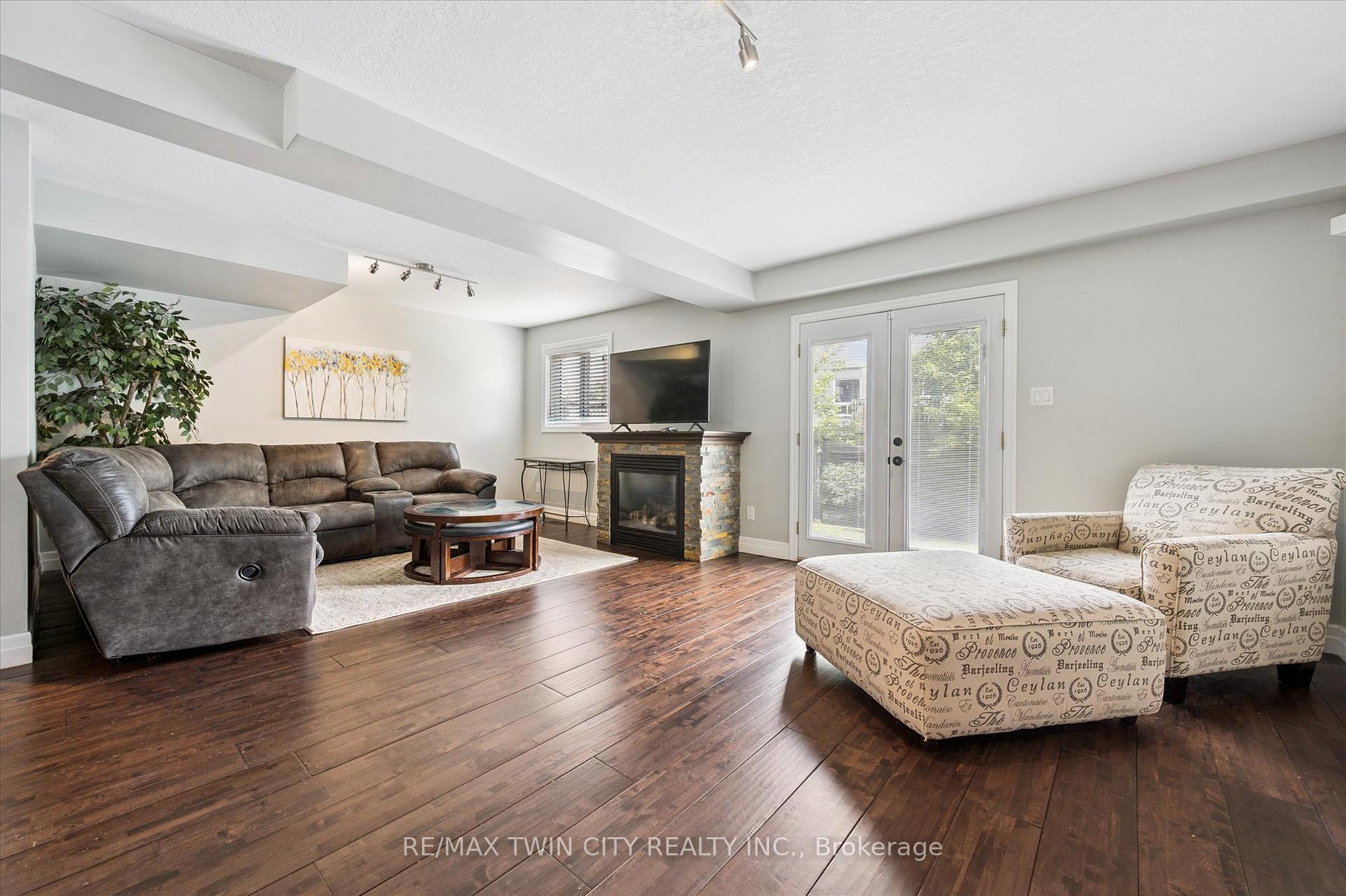 Photo 22 of 411 Bankside Crescent, Kitchener — HOMEH