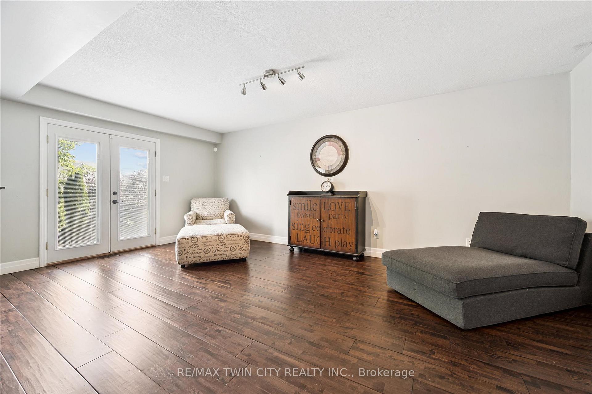 Photo 25 of 411 Bankside Crescent, Kitchener — HOMEH
