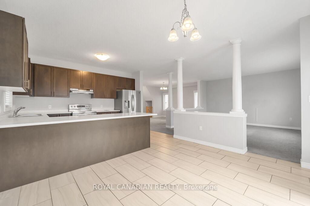 Photo 4 of 8 Dolomiti Court, Hamilton, Rural Glanbrook — HOMEH