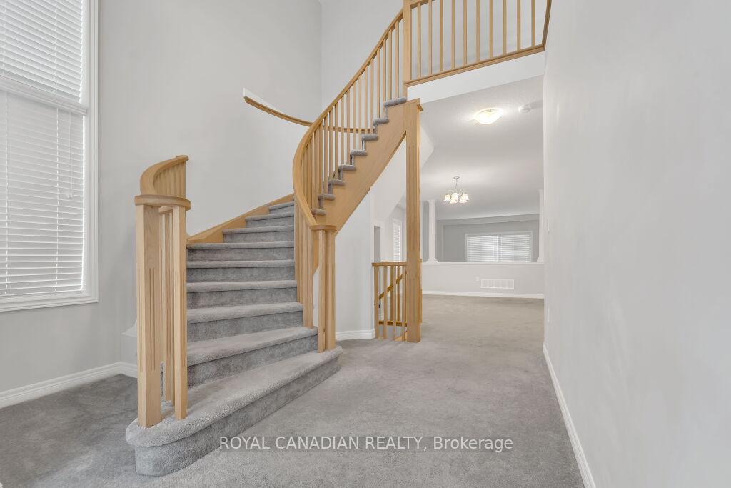 Photo 6 of 8 Dolomiti Court, Hamilton, Rural Glanbrook — HOMEH