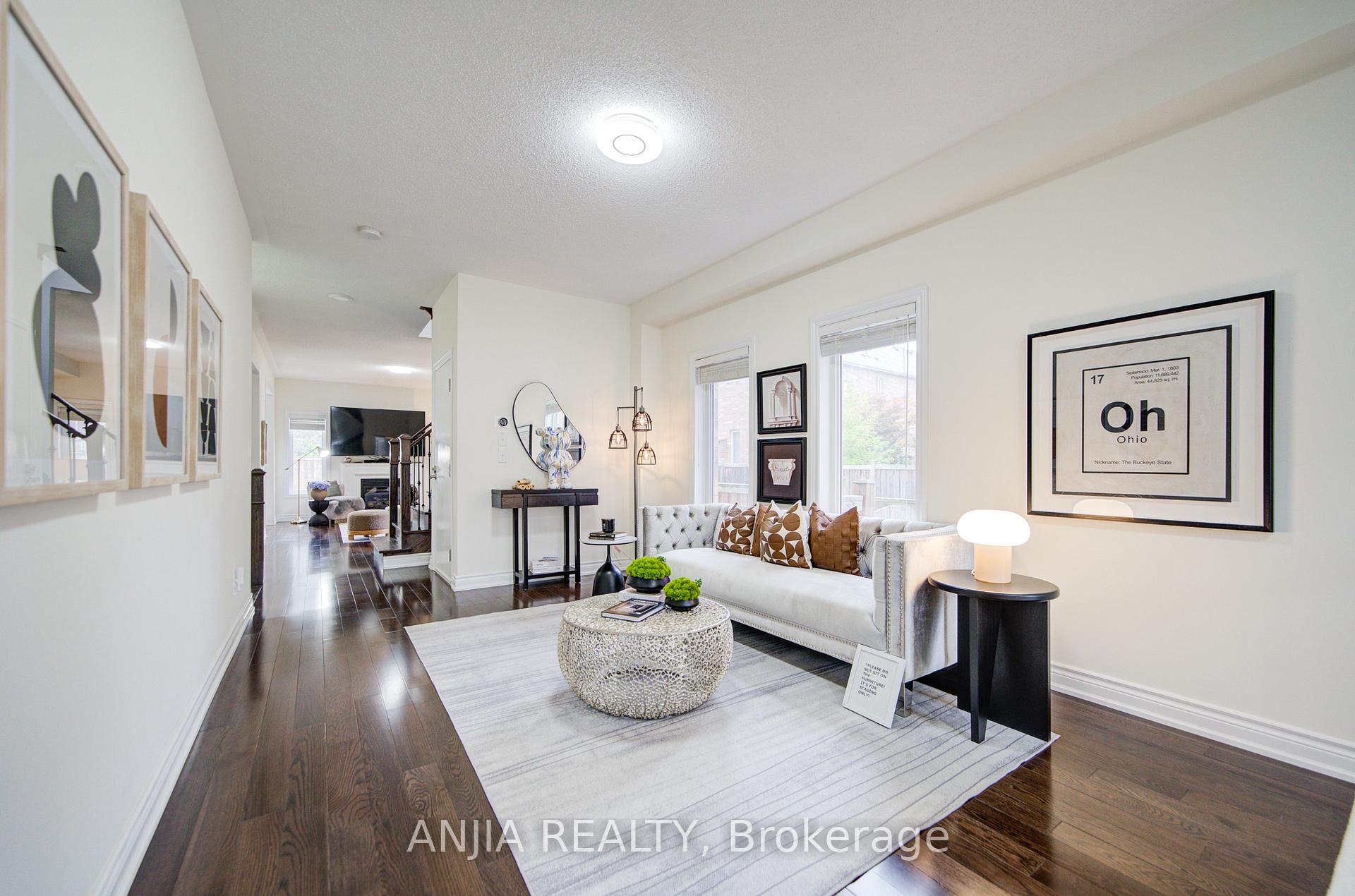 Photo 4 of 9 Moore's Court, Markham, Box Grove — HOMEH