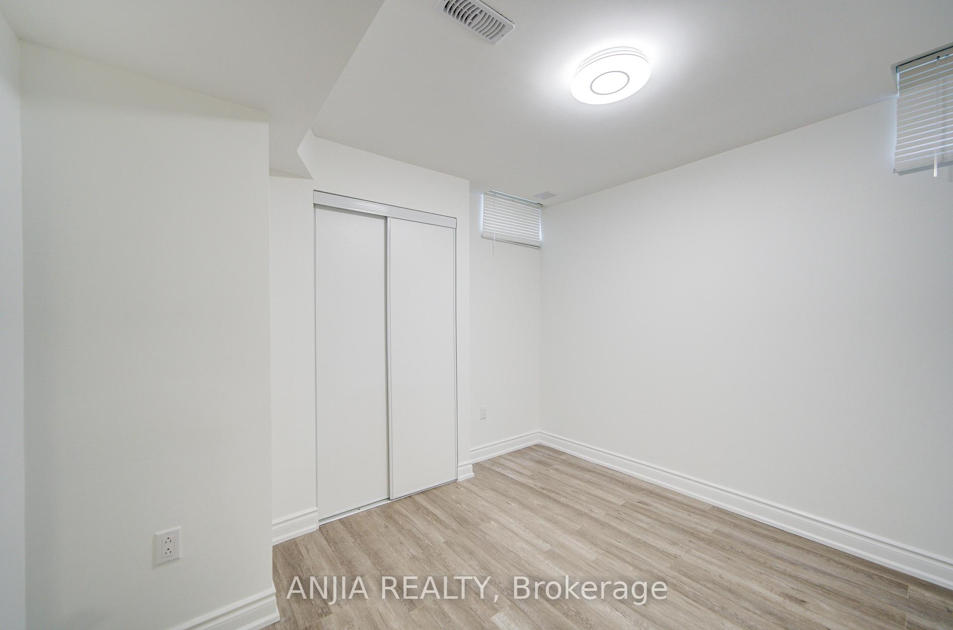 Photo 43 of 9 Moore's Court, Markham, Box Grove — HOMEH