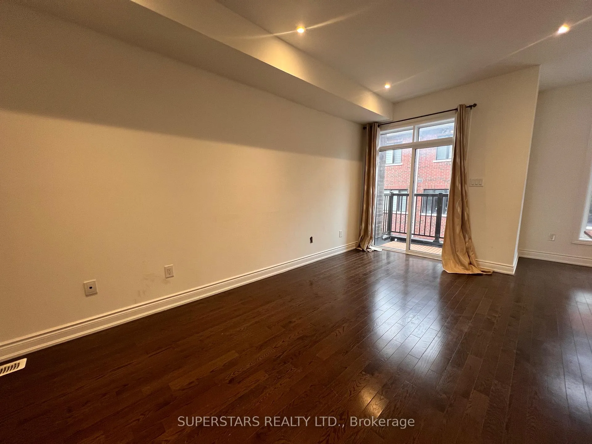 Photo 16 of 4132 Highway 7 E, Markham, Unionville — HOMEH
