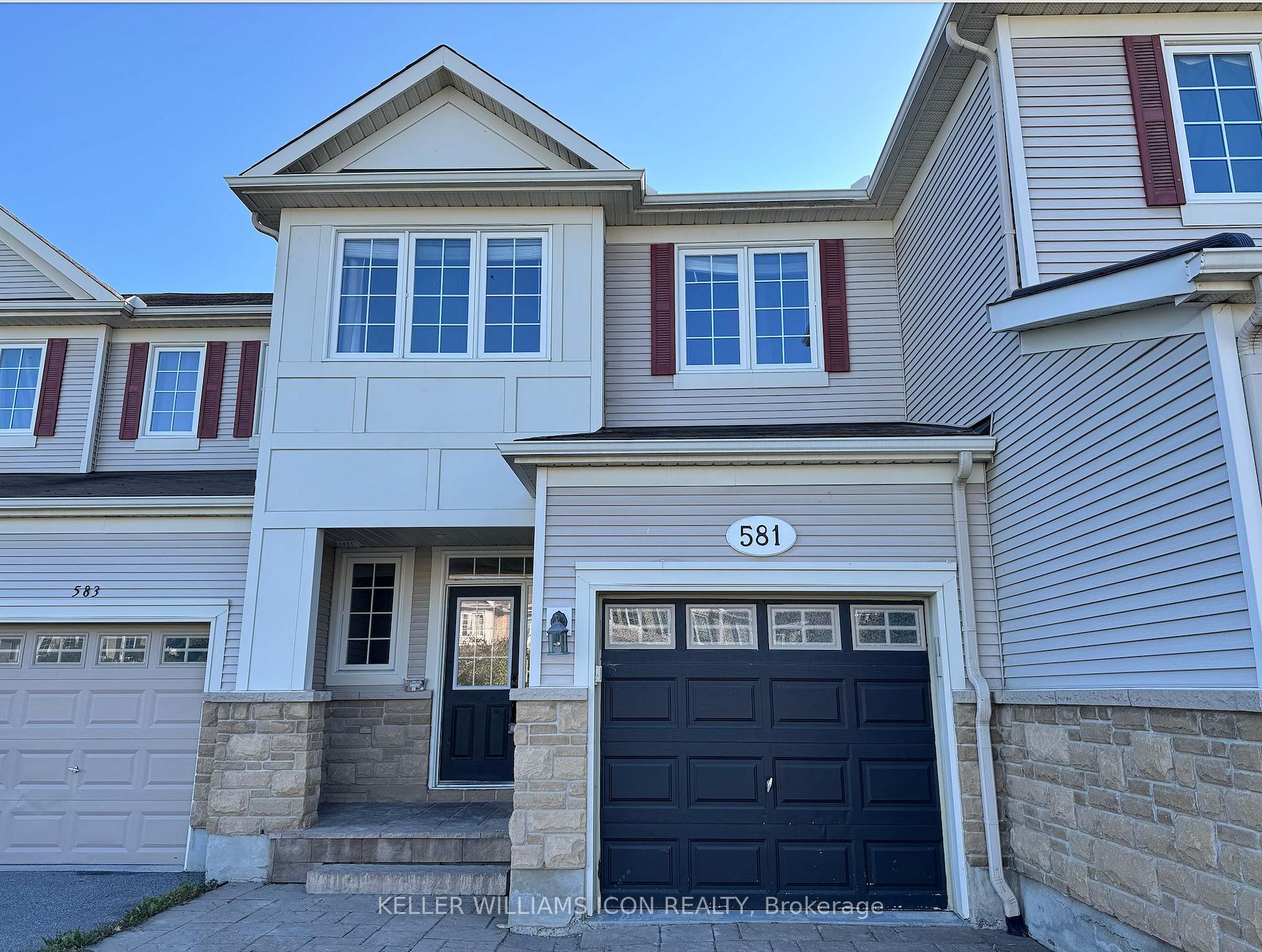 Photo 2 of 581 Pepperville Crescent, Ottawa, Kanata - Emerald Meadows/Trailwest — HOMEH