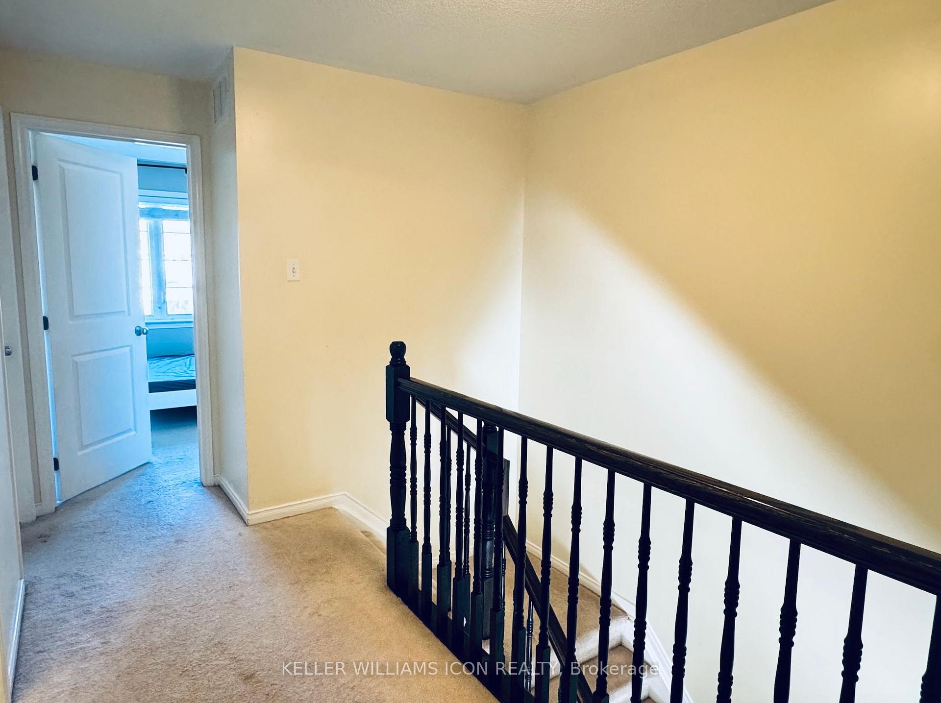Photo 11 of 581 Pepperville Crescent, Ottawa, Kanata - Emerald Meadows/Trailwest — HOMEH