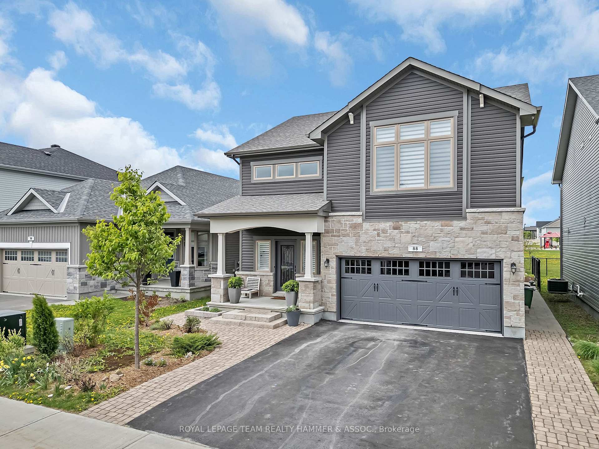 Photo 2 of 88 Defence Street, Ottawa, Kanata - Emerald Meadows/Trailwest — HOMEH