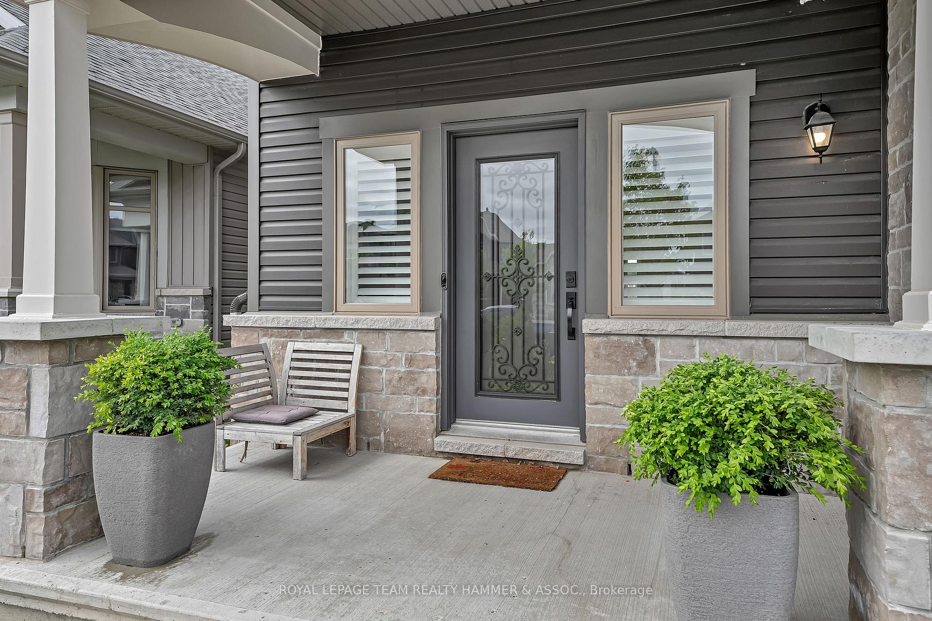 Photo 3 of 88 Defence Street, Ottawa, Kanata - Emerald Meadows/Trailwest — HOMEH