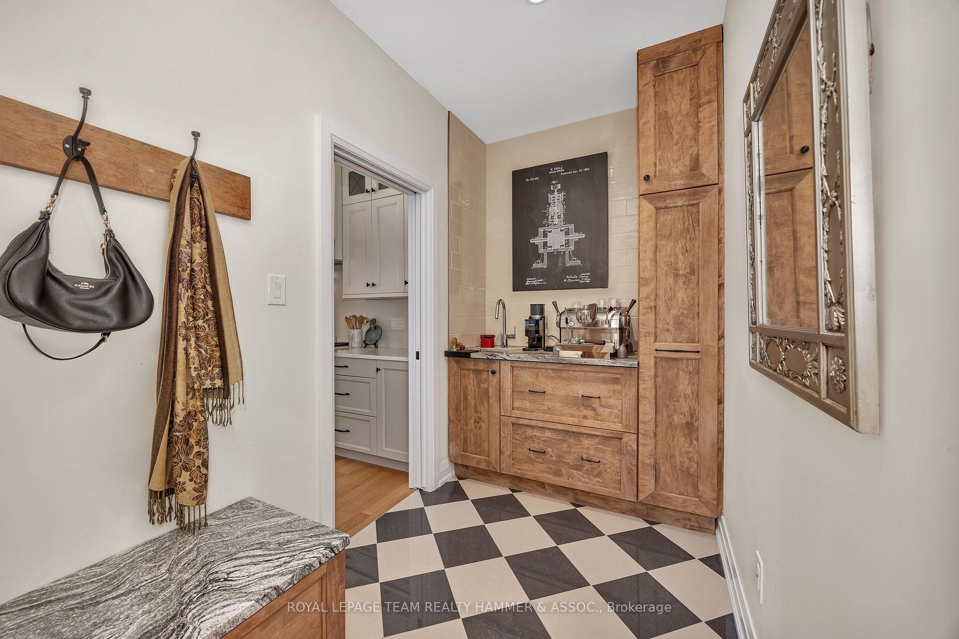 Photo 7 of 88 Defence Street, Ottawa, Kanata - Emerald Meadows/Trailwest — HOMEH