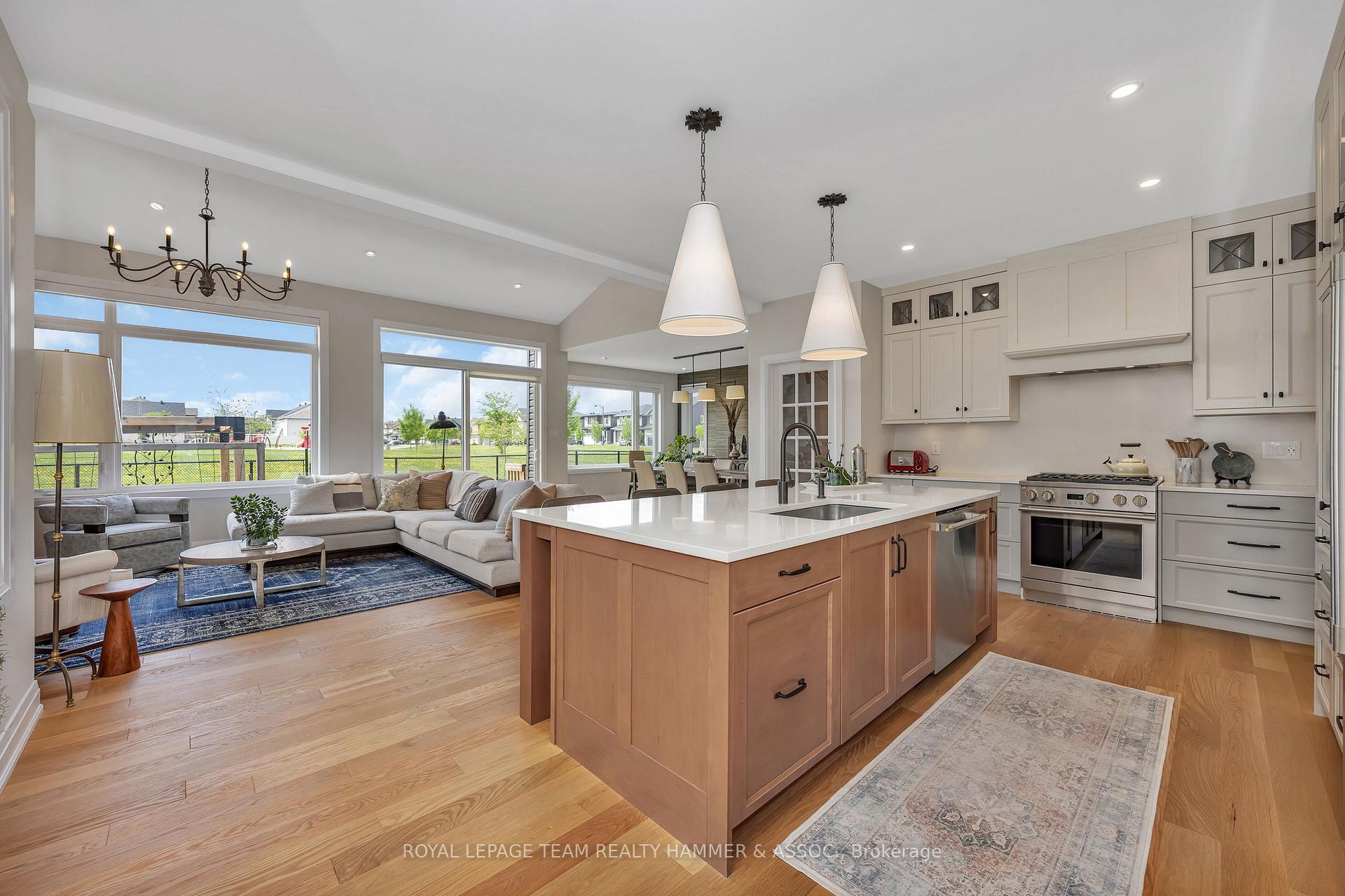 Photo 8 of 88 Defence Street, Ottawa, Kanata - Emerald Meadows/Trailwest — HOMEH