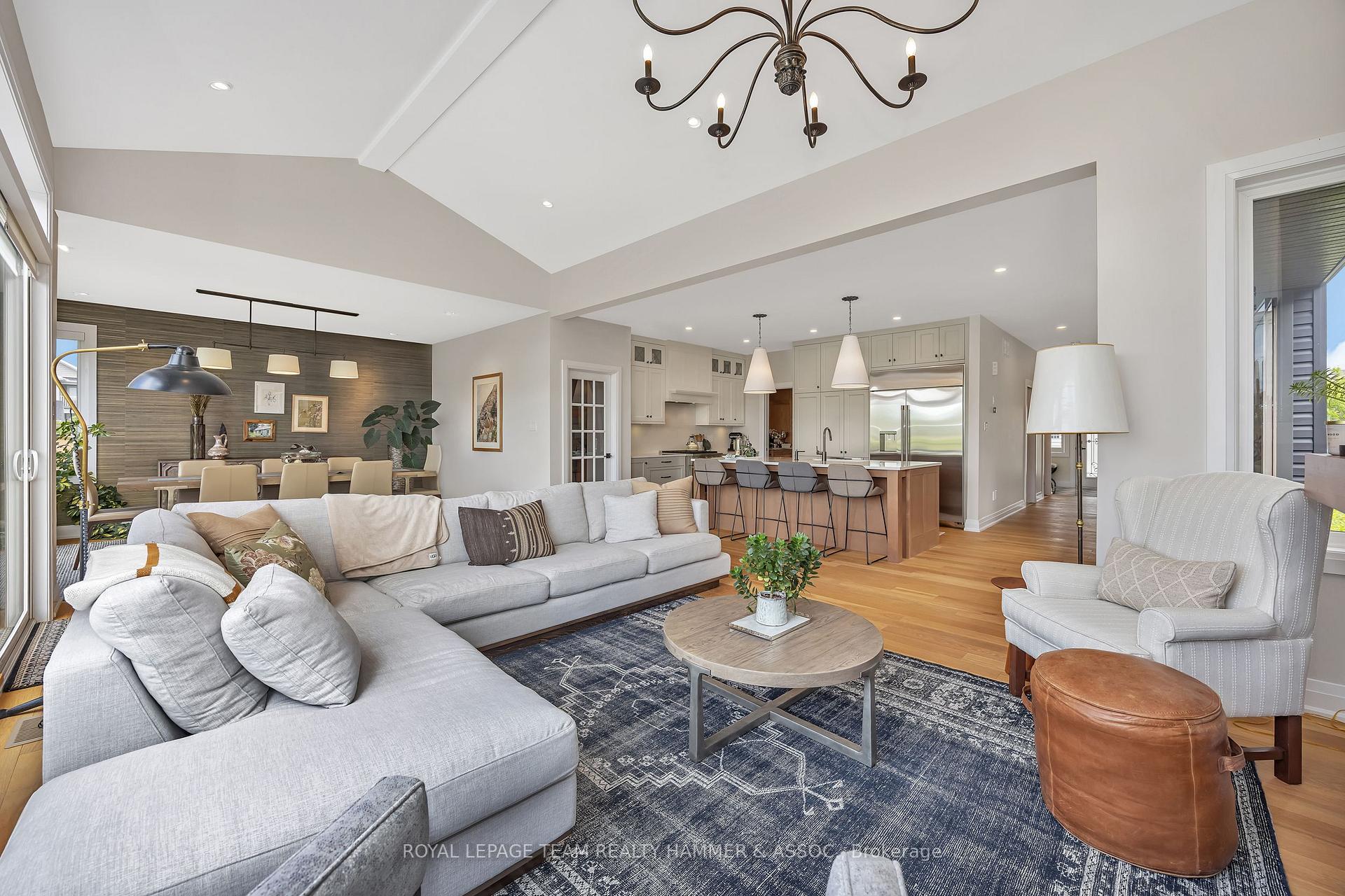 Photo 12 of 88 Defence Street, Ottawa, Kanata - Emerald Meadows/Trailwest — HOMEH