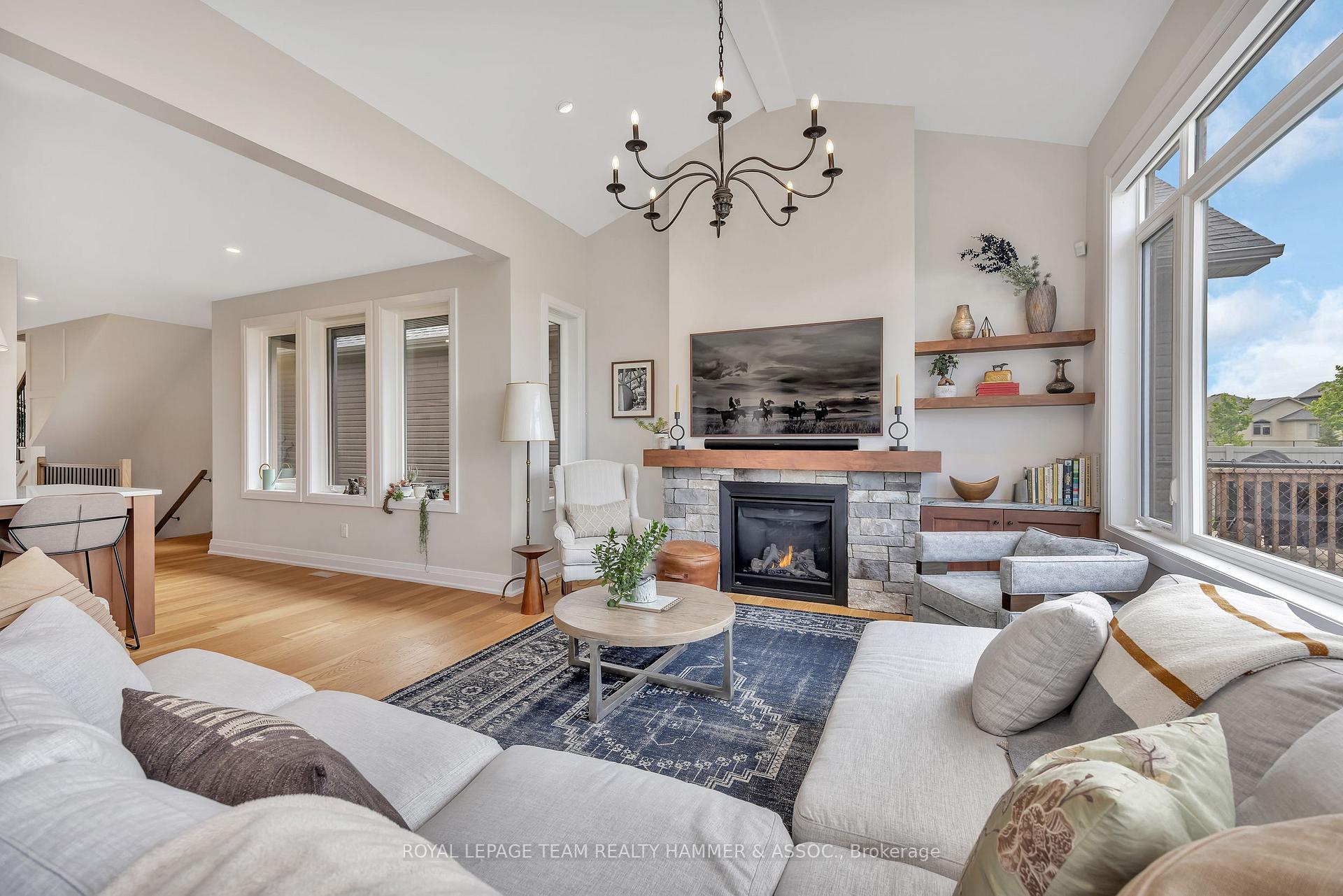 Photo 13 of 88 Defence Street, Ottawa, Kanata - Emerald Meadows/Trailwest — HOMEH