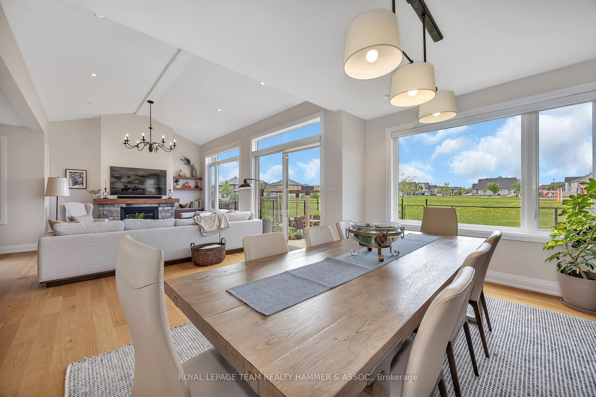 Photo 15 of 88 Defence Street, Ottawa, Kanata - Emerald Meadows/Trailwest — HOMEH