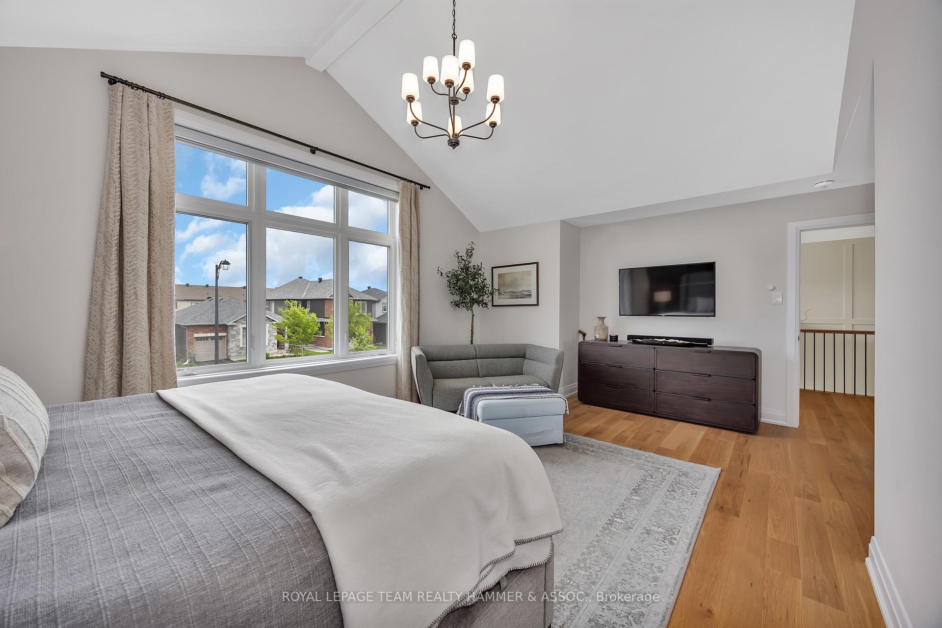 Photo 20 of 88 Defence Street, Ottawa, Kanata - Emerald Meadows/Trailwest — HOMEH
