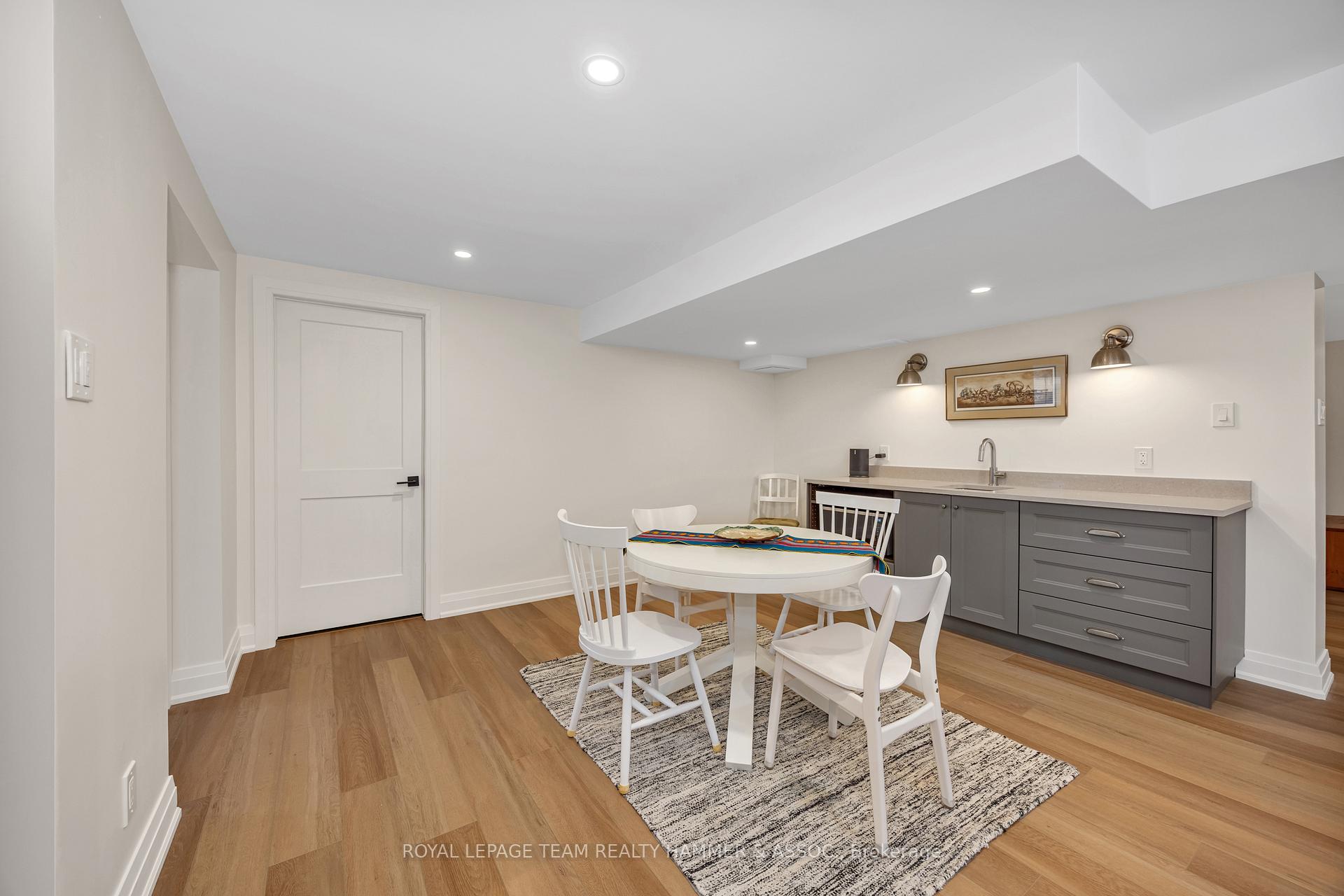 Photo 35 of 88 Defence Street, Ottawa, Kanata - Emerald Meadows/Trailwest — HOMEH