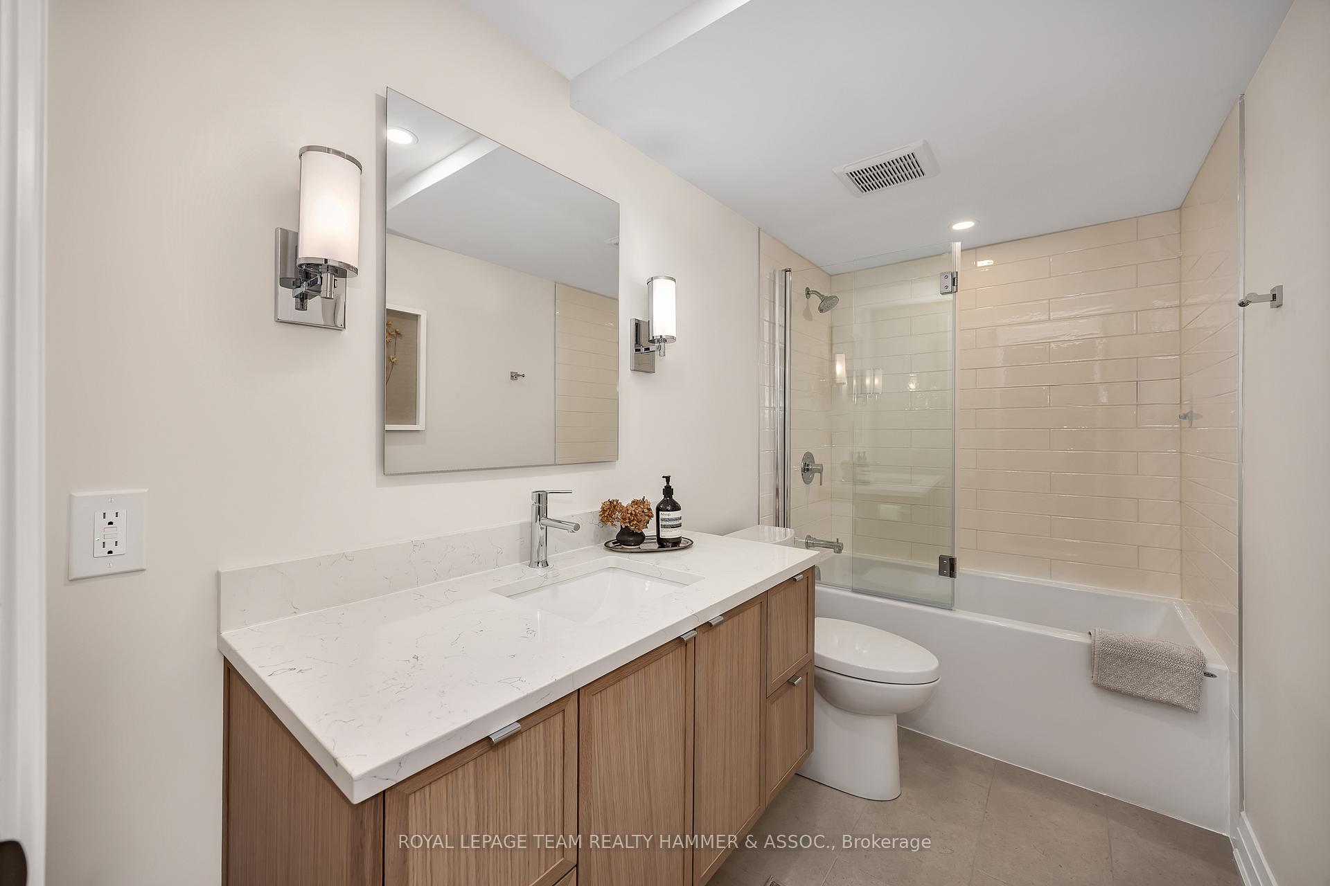 Photo 40 of 88 Defence Street, Ottawa, Kanata - Emerald Meadows/Trailwest — HOMEH