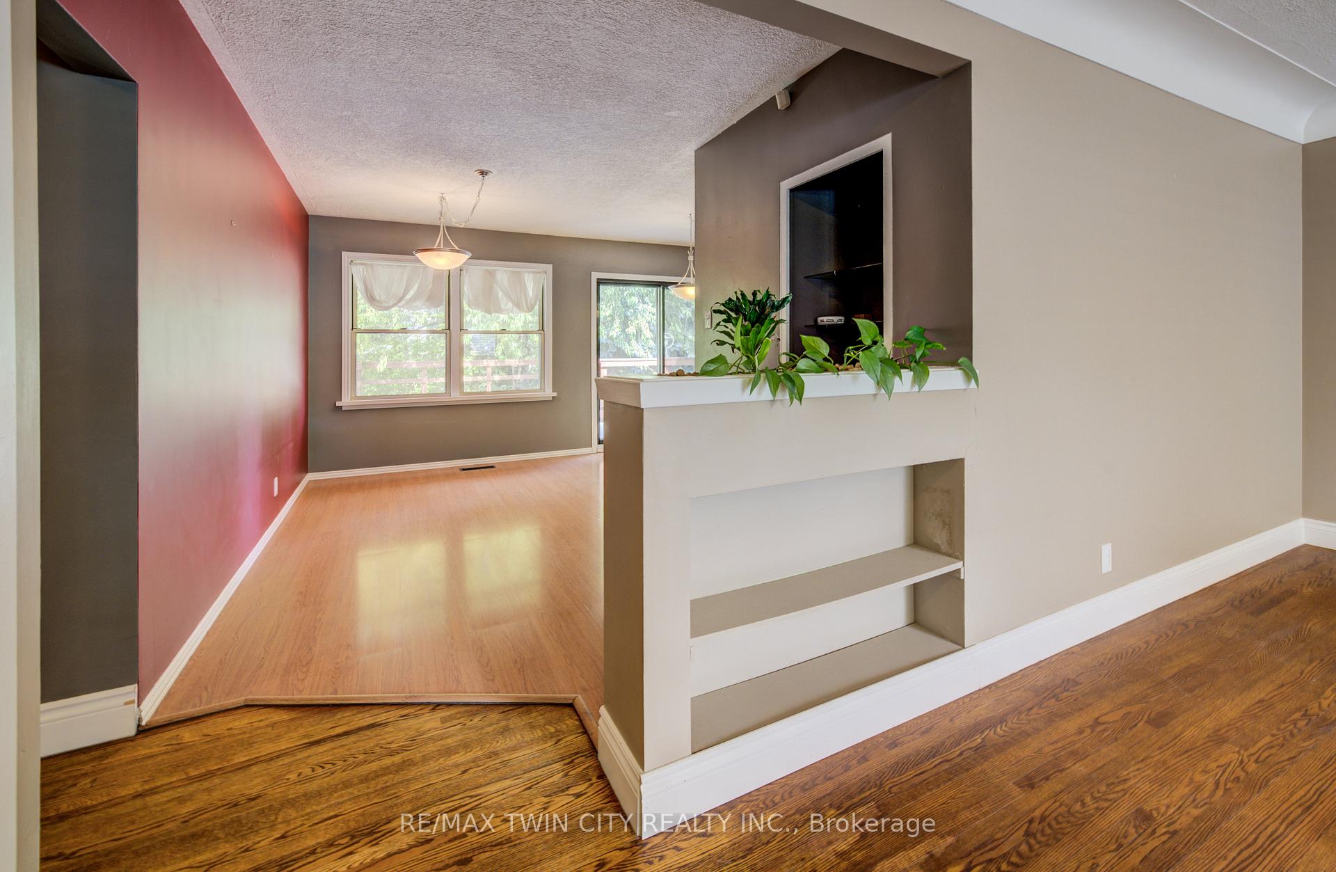 Photo 6 of 74 Lakeside Drive, Kitchener — HOMEH