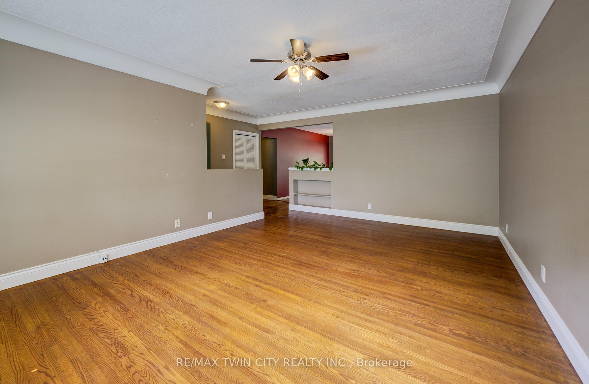 Photo 10 of 74 Lakeside Drive, Kitchener — HOMEH