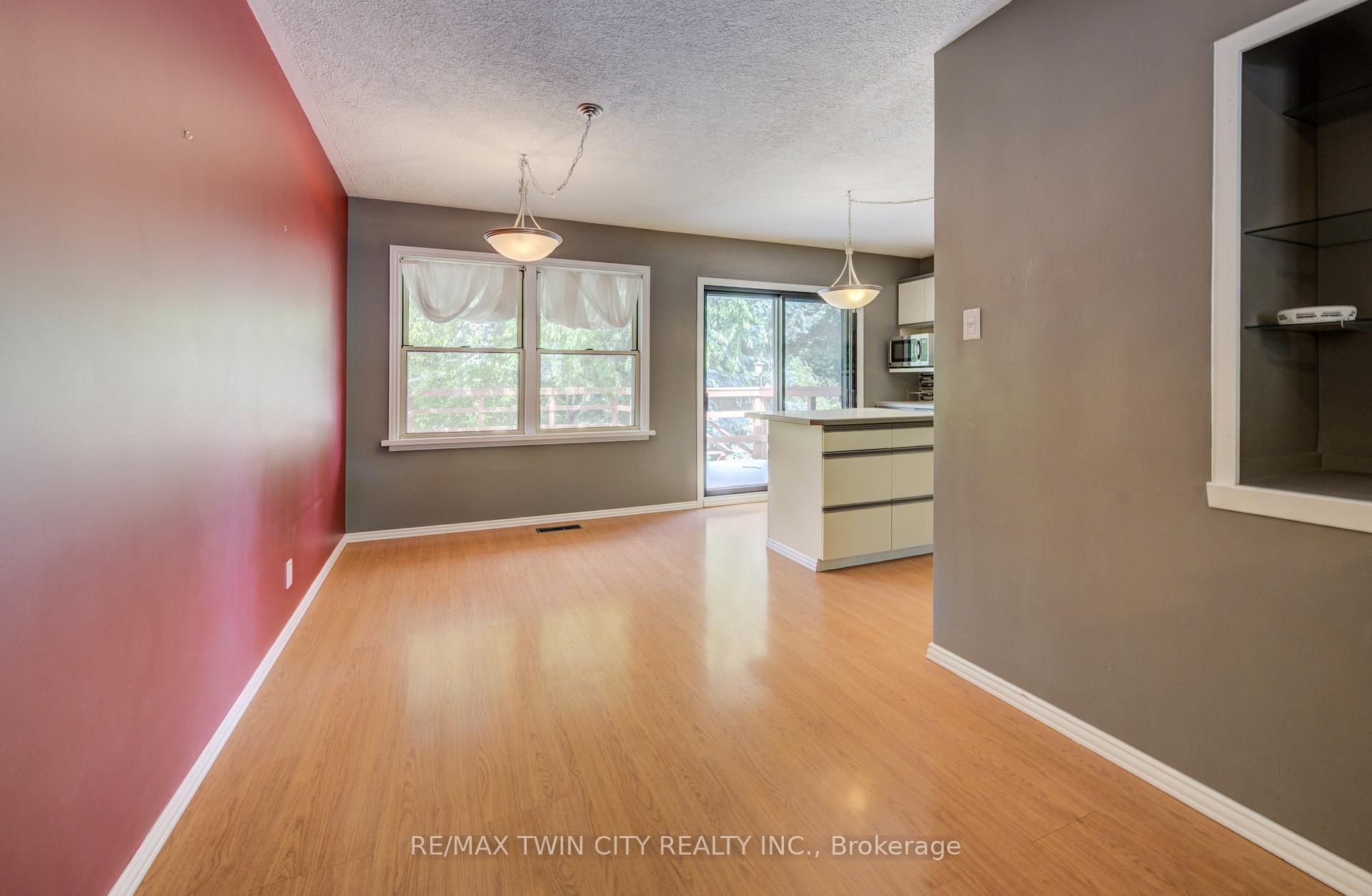 Photo 11 of 74 Lakeside Drive, Kitchener — HOMEH