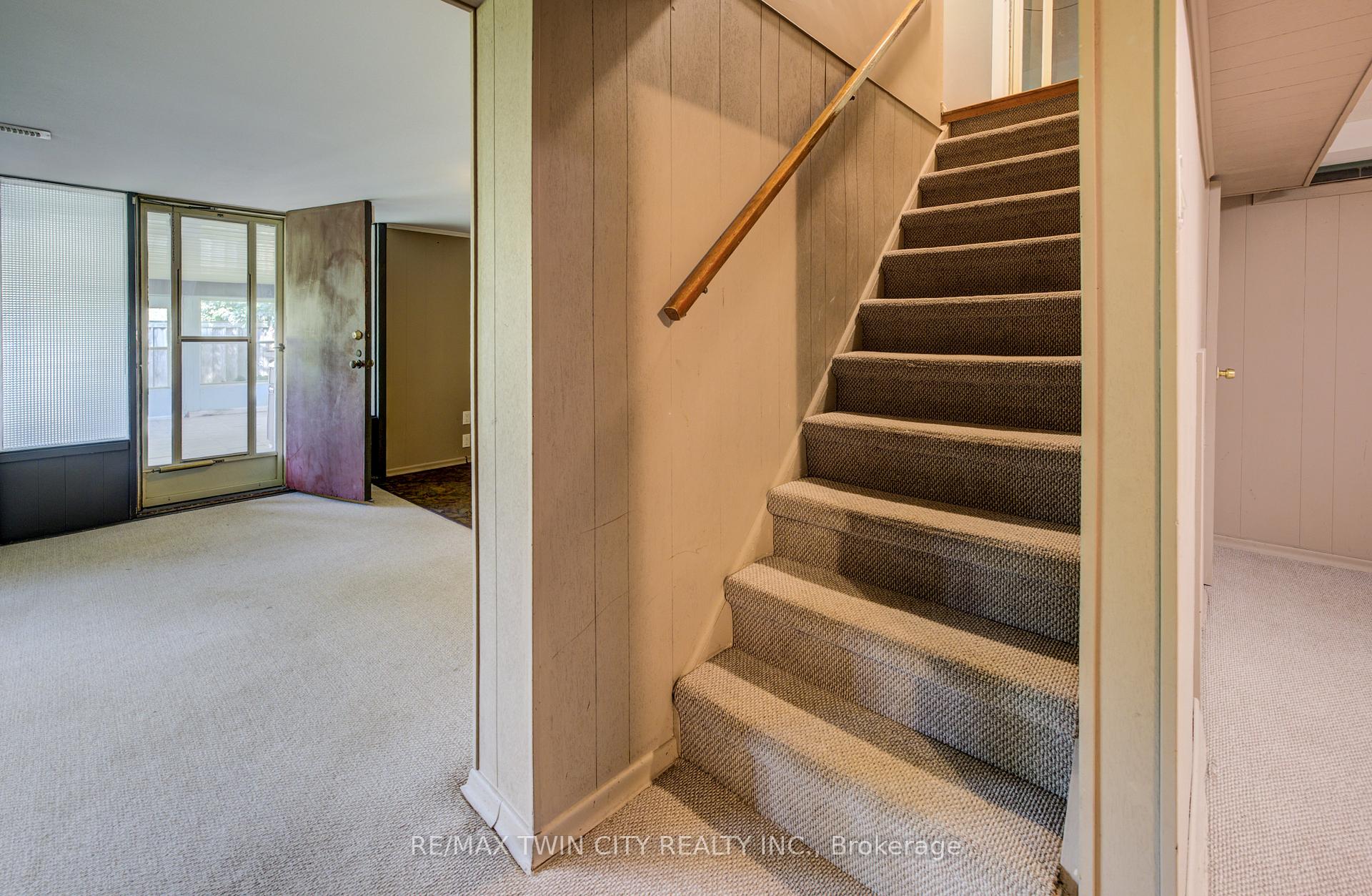 Photo 27 of 74 Lakeside Drive, Kitchener — HOMEH