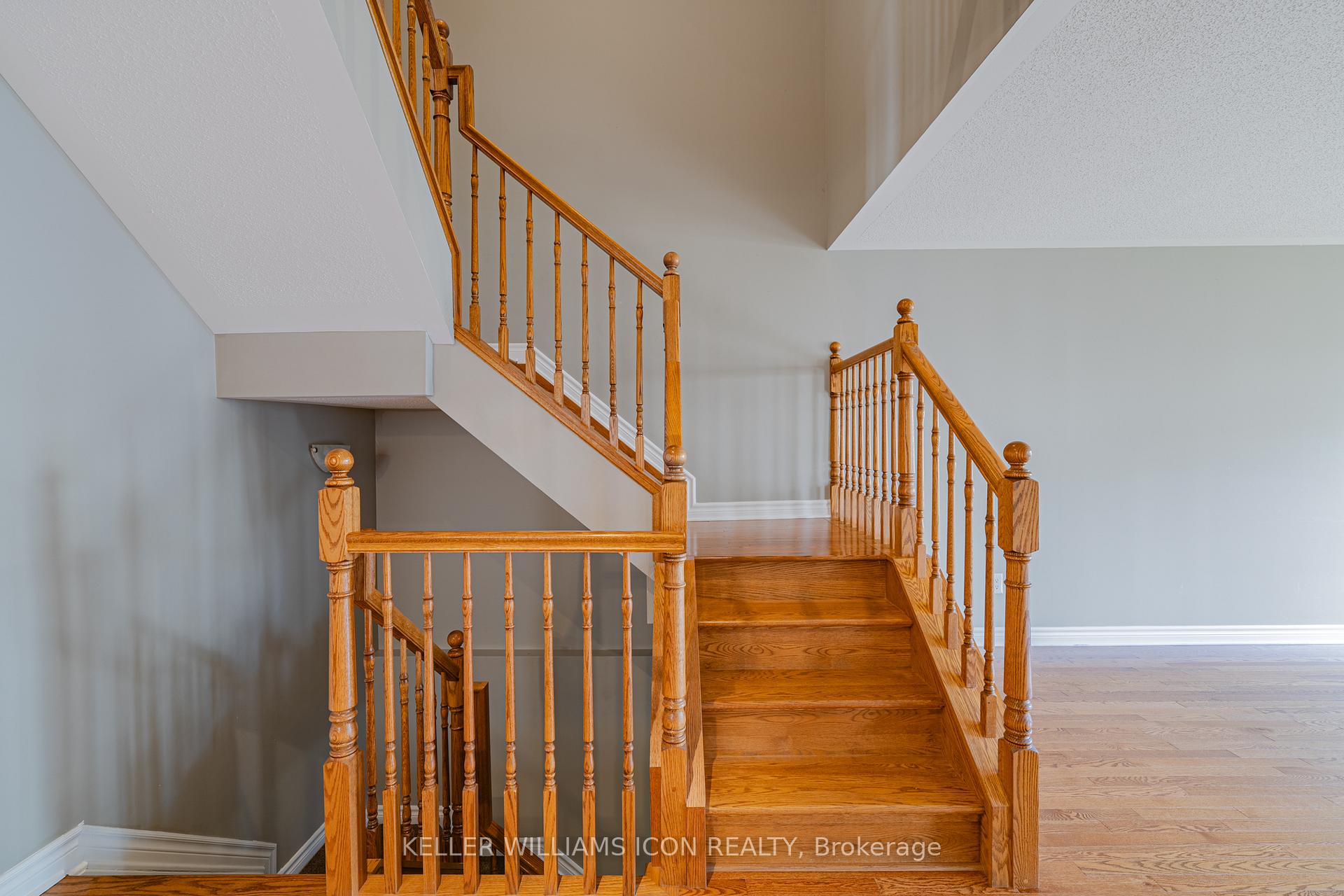 Photo 6 of 211 Halyard Way, Ottawa, Kanata - Kanata Lakes/Heritage Hills — HOMEH