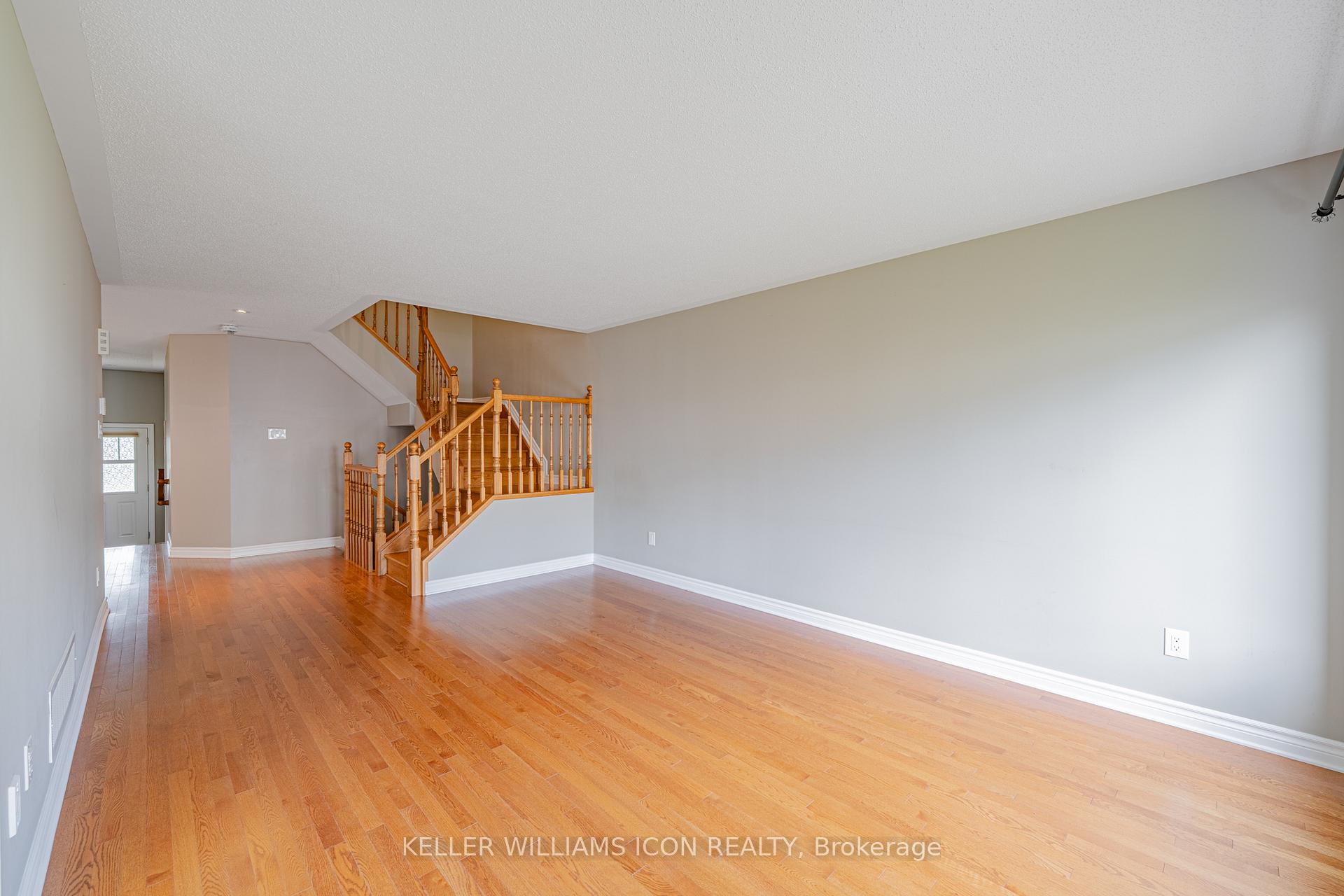 Photo 9 of 211 Halyard Way, Ottawa, Kanata - Kanata Lakes/Heritage Hills — HOMEH
