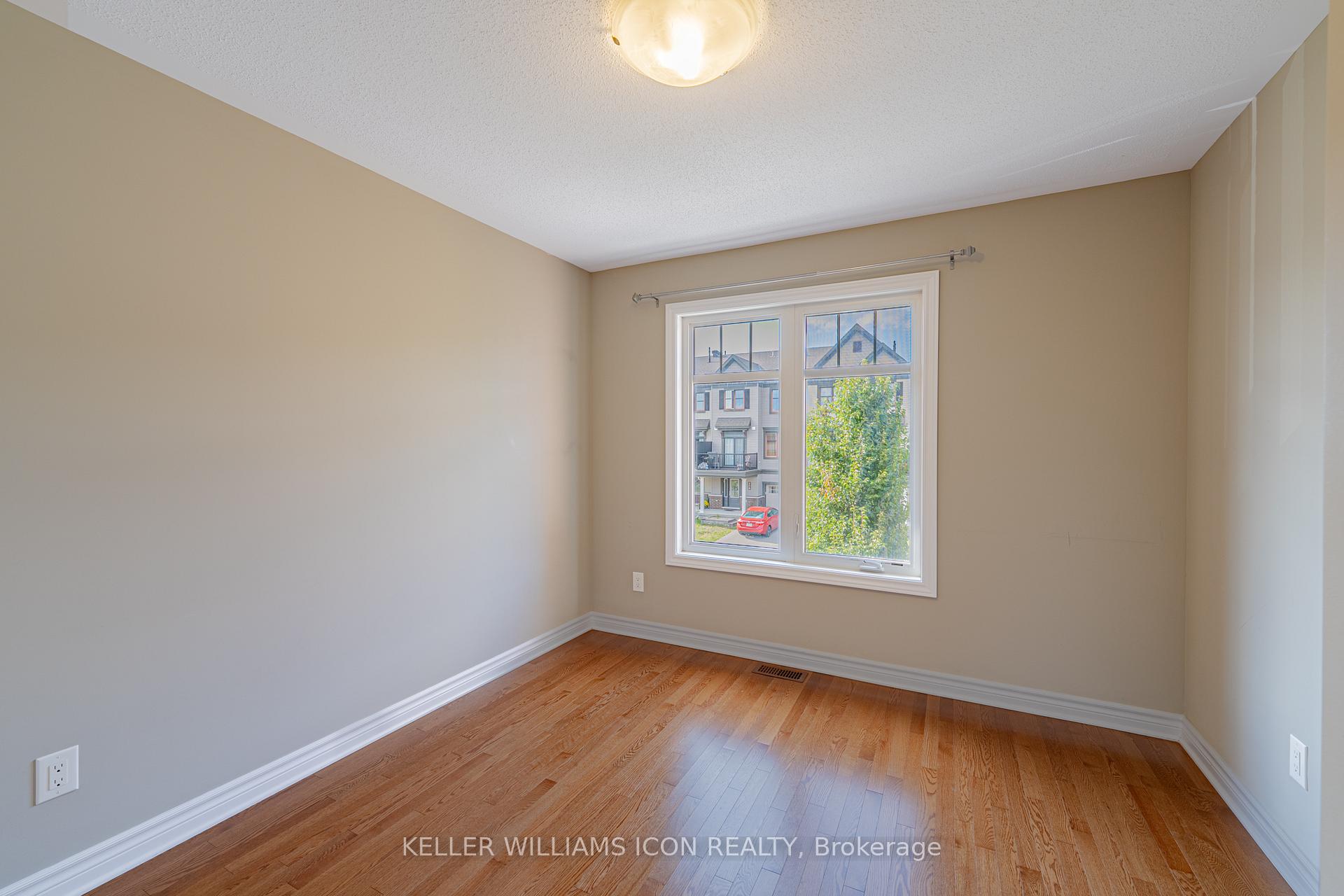 Photo 21 of 211 Halyard Way, Ottawa, Kanata - Kanata Lakes/Heritage Hills — HOMEH