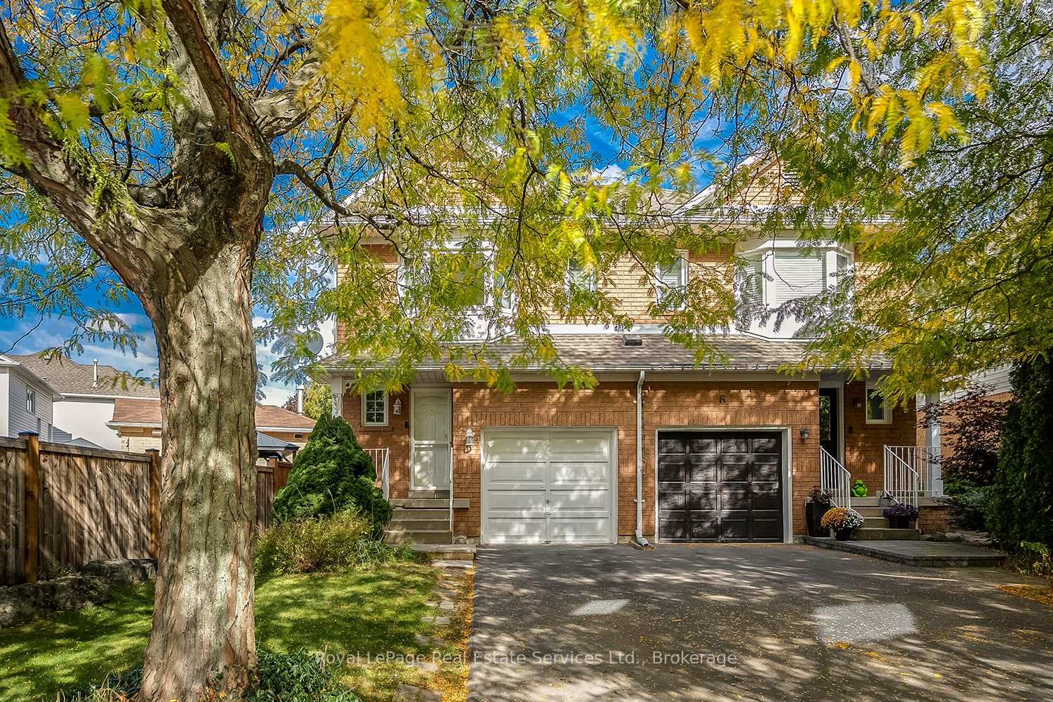 Photo 1 of 4 Thornlodge Drive, Hamilton, Waterdown — HOMEH