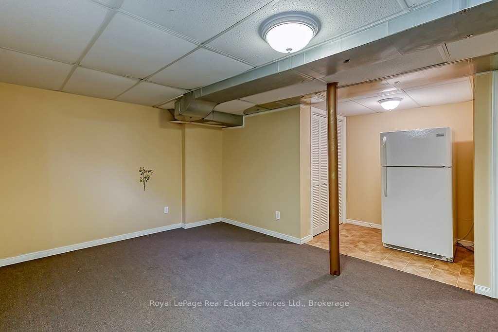 Photo 26 of 4 Thornlodge Drive, Hamilton, Waterdown — HOMEH