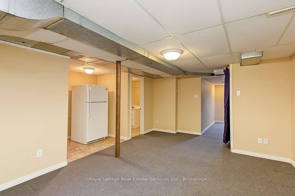 Photo 27 of 4 Thornlodge Drive, Hamilton, Waterdown — HOMEH