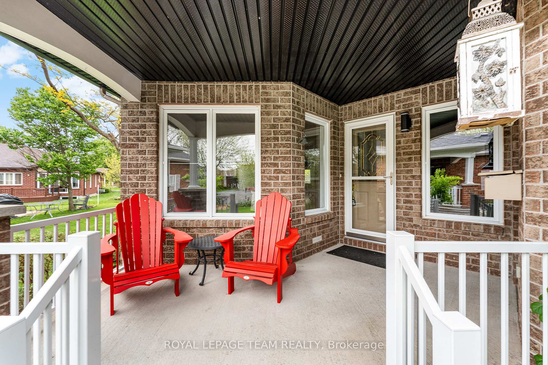 Photo 4 of 33 Waterthrush Crescent, Ottawa, Kanata - Bridlewood — HOMEH