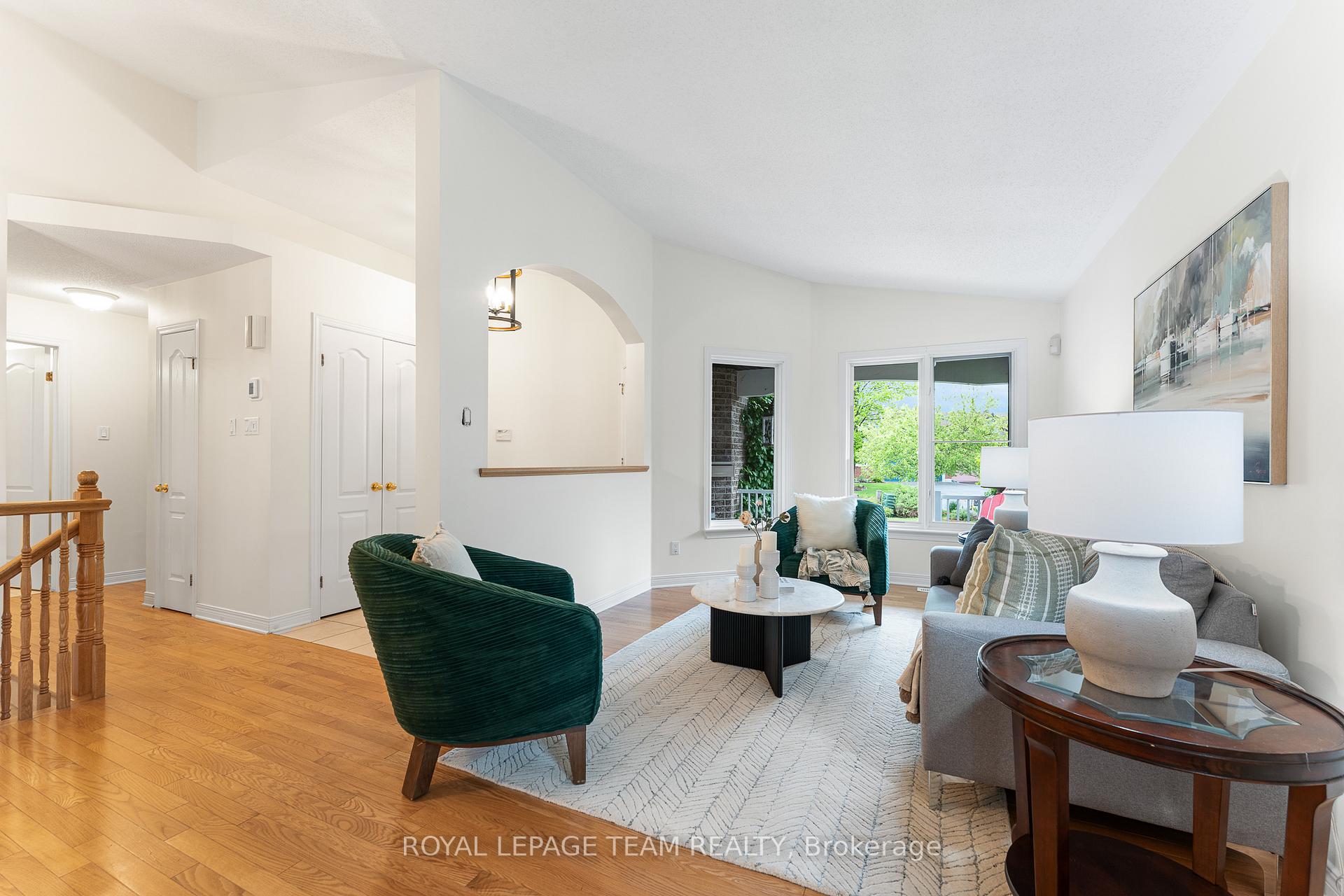 Photo 8 of 33 Waterthrush Crescent, Ottawa, Kanata - Bridlewood — HOMEH