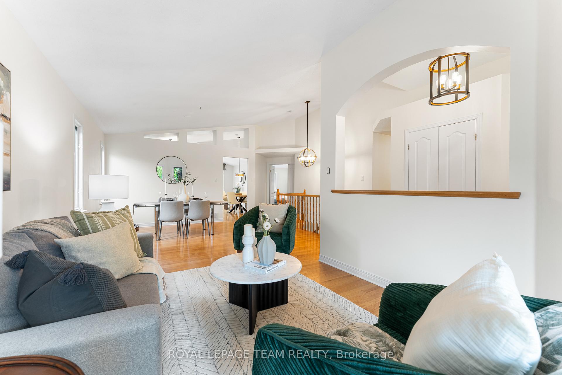 Photo 11 of 33 Waterthrush Crescent, Ottawa, Kanata - Bridlewood — HOMEH