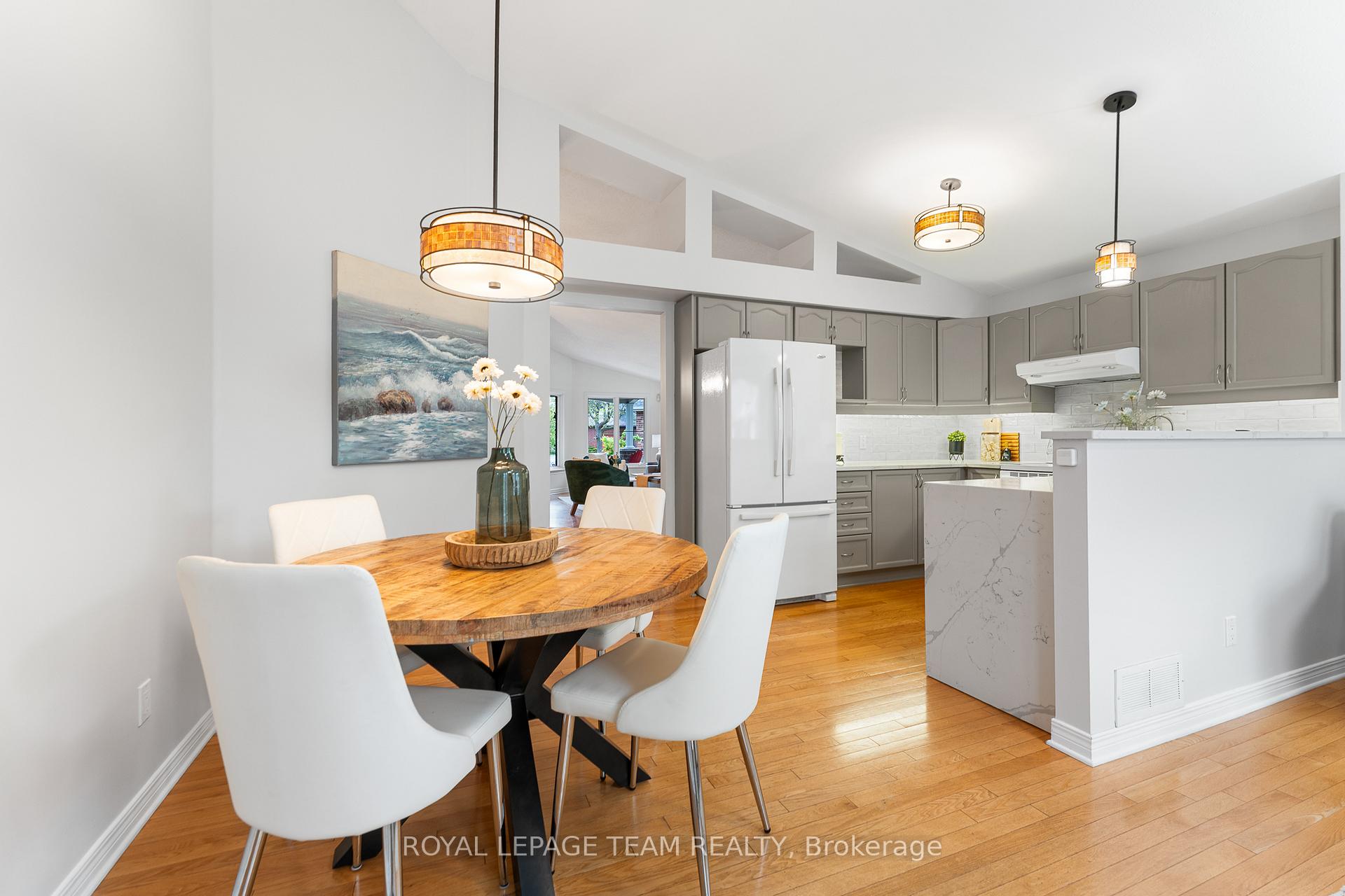 Photo 17 of 33 Waterthrush Crescent, Ottawa, Kanata - Bridlewood — HOMEH