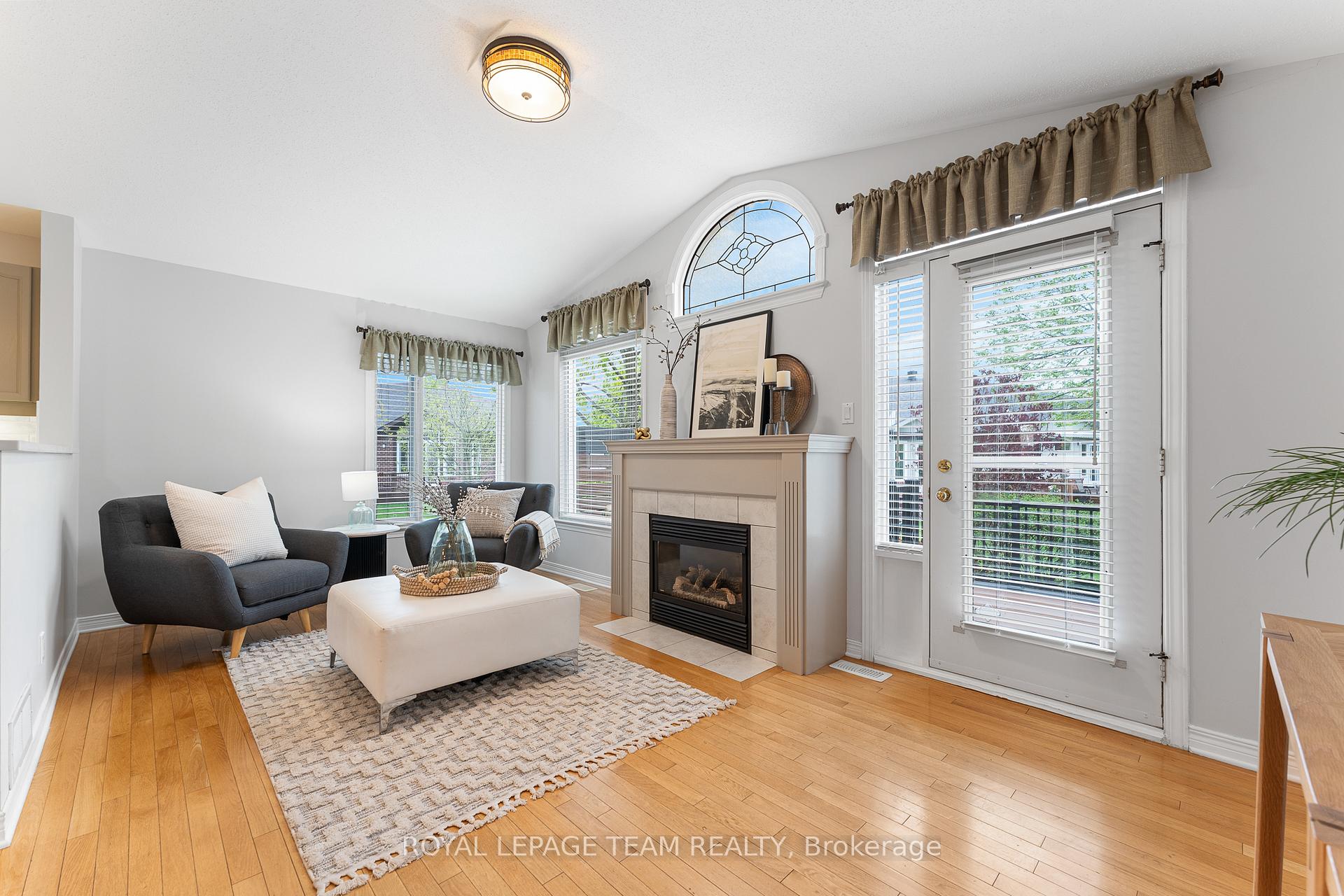 Photo 24 of 33 Waterthrush Crescent, Ottawa, Kanata - Bridlewood — HOMEH